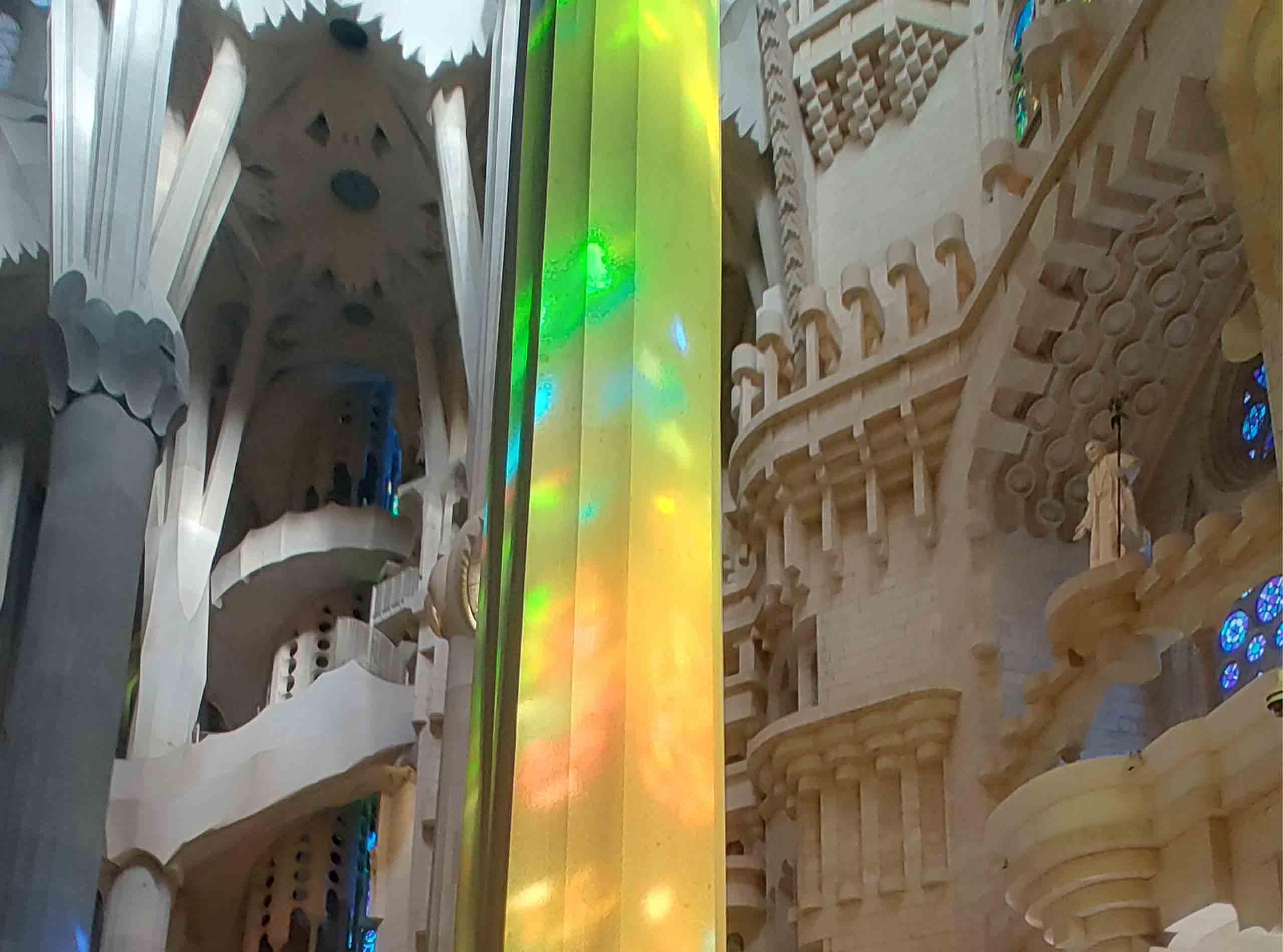 Barcelona Gaudí tours — Sagrada Família interior, Park Güell mosaics, Casa Batlló and La Pedrera — image 10