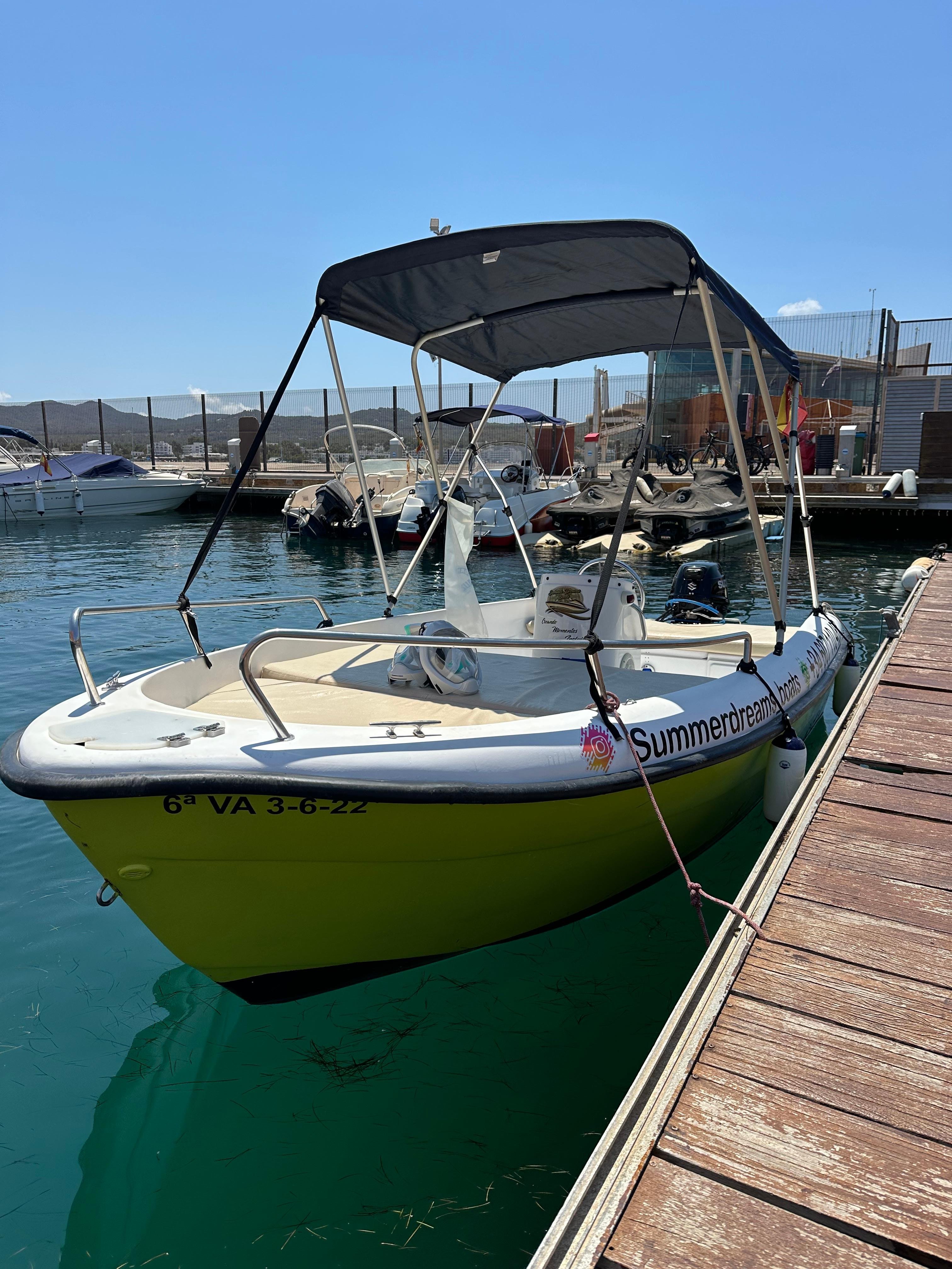 Private License-Free Boat Rental - San Antonio Coast