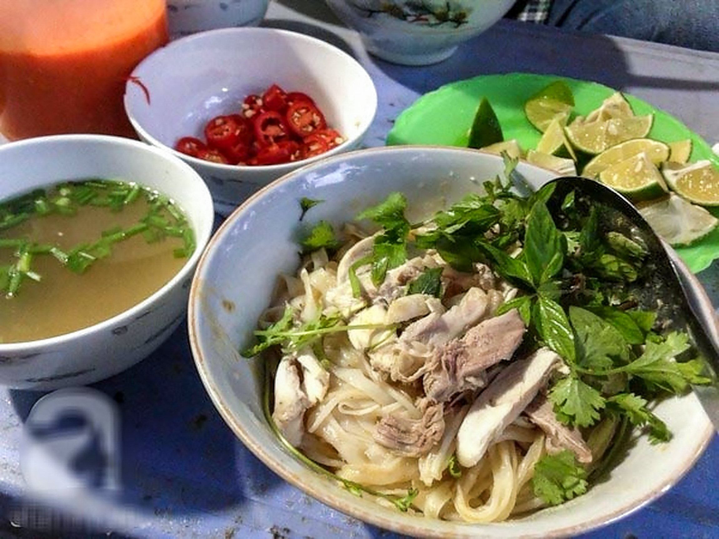 street food tour in Hanoi — photo 11