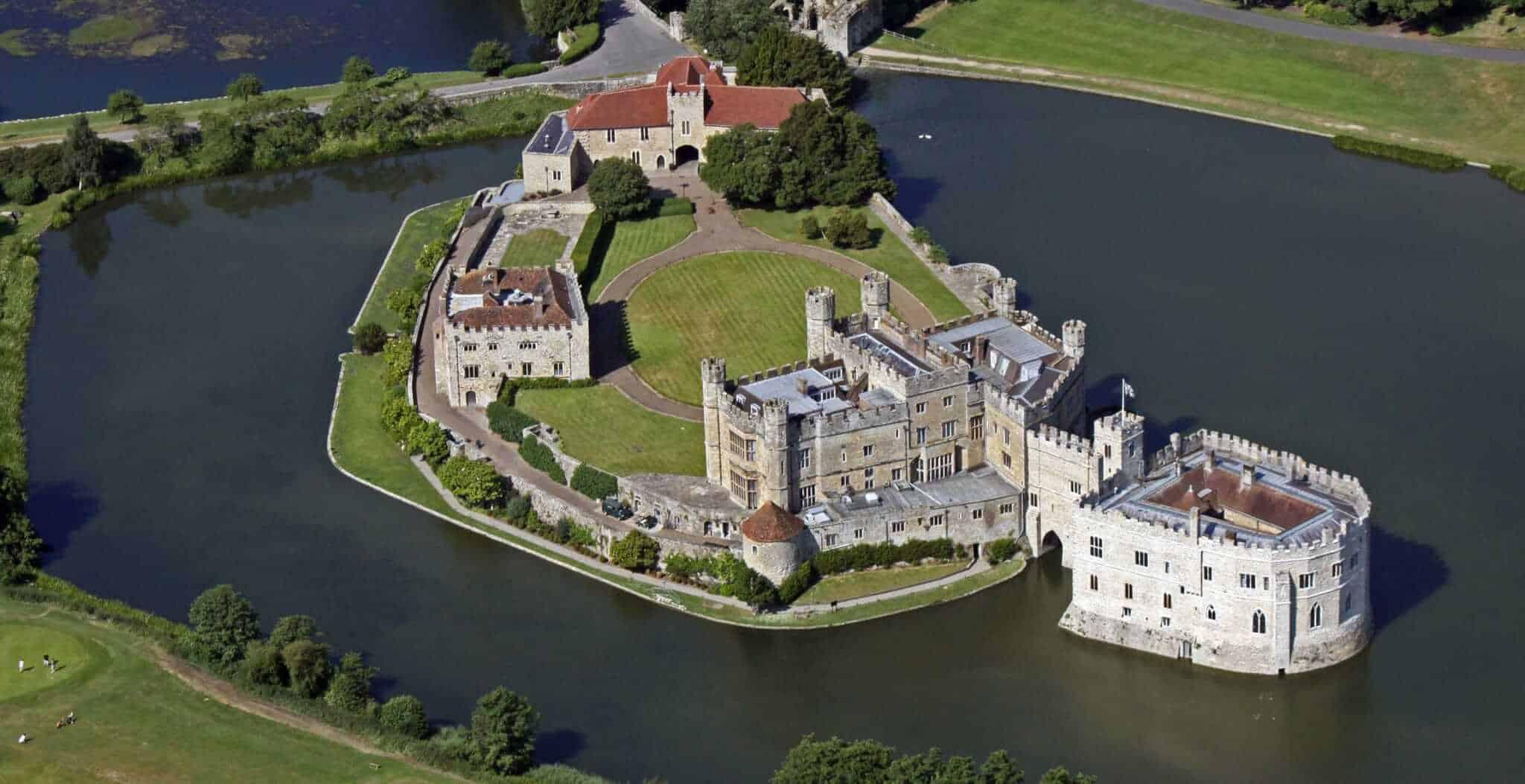 Private Kent Coastal & Castles Tour: Dover & Leeds