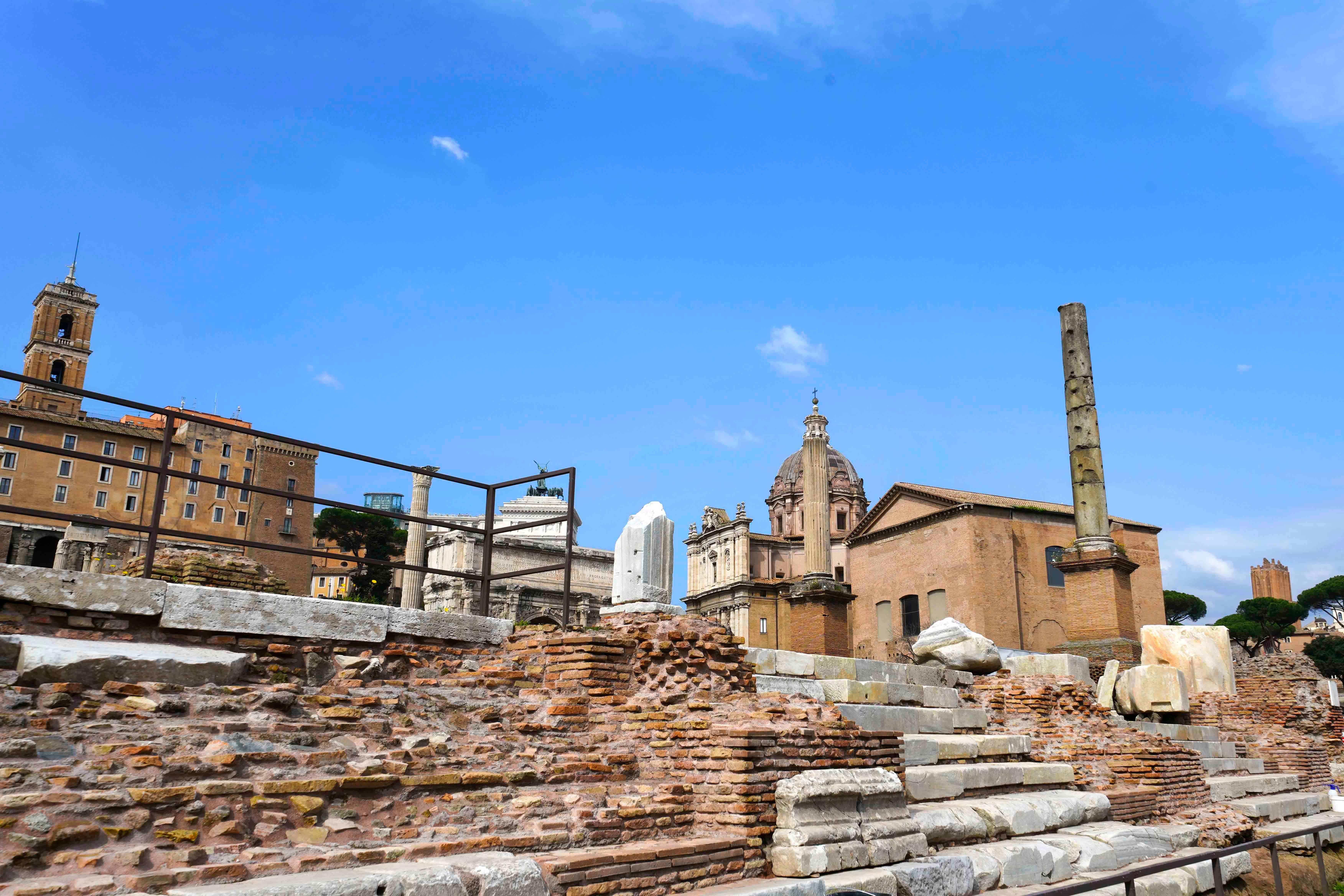Rome Colosseum Arena, Roman Forum & Palatine Hill VIP Tour