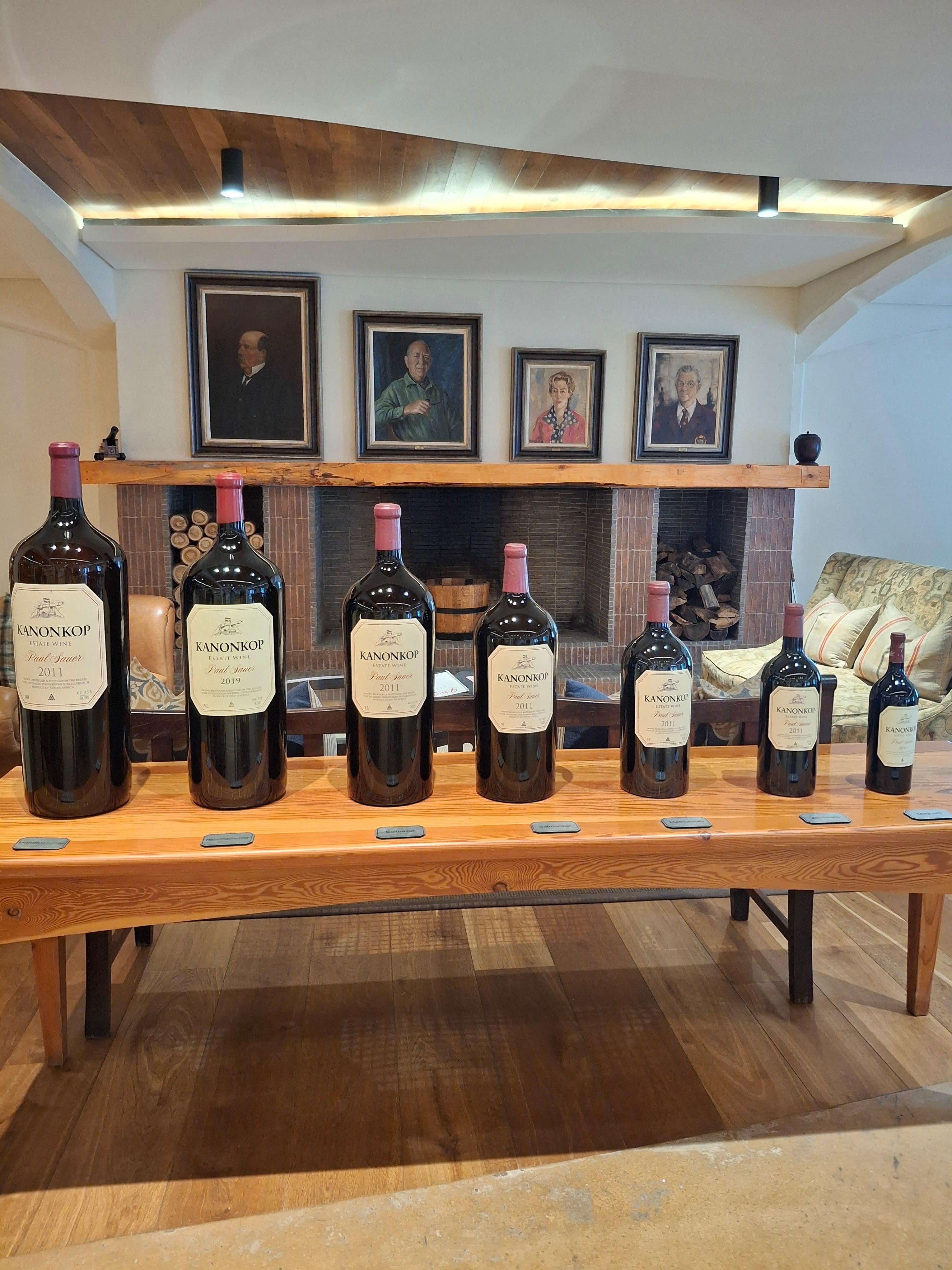Private Cape Winelands Day Tour with Lunch