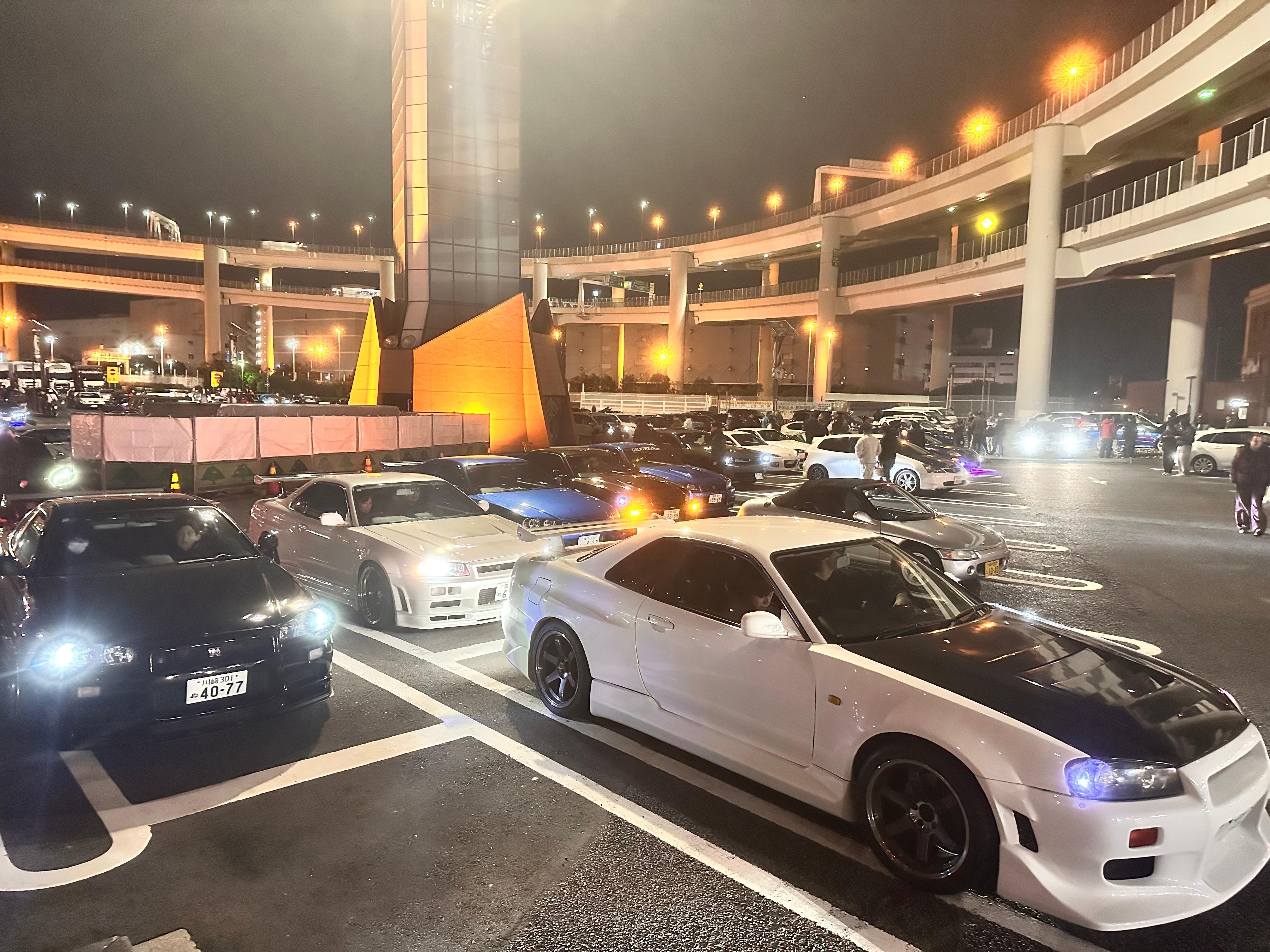 Tokyo: Private JDM Car Tour with Daikoku & Umihotaru PA