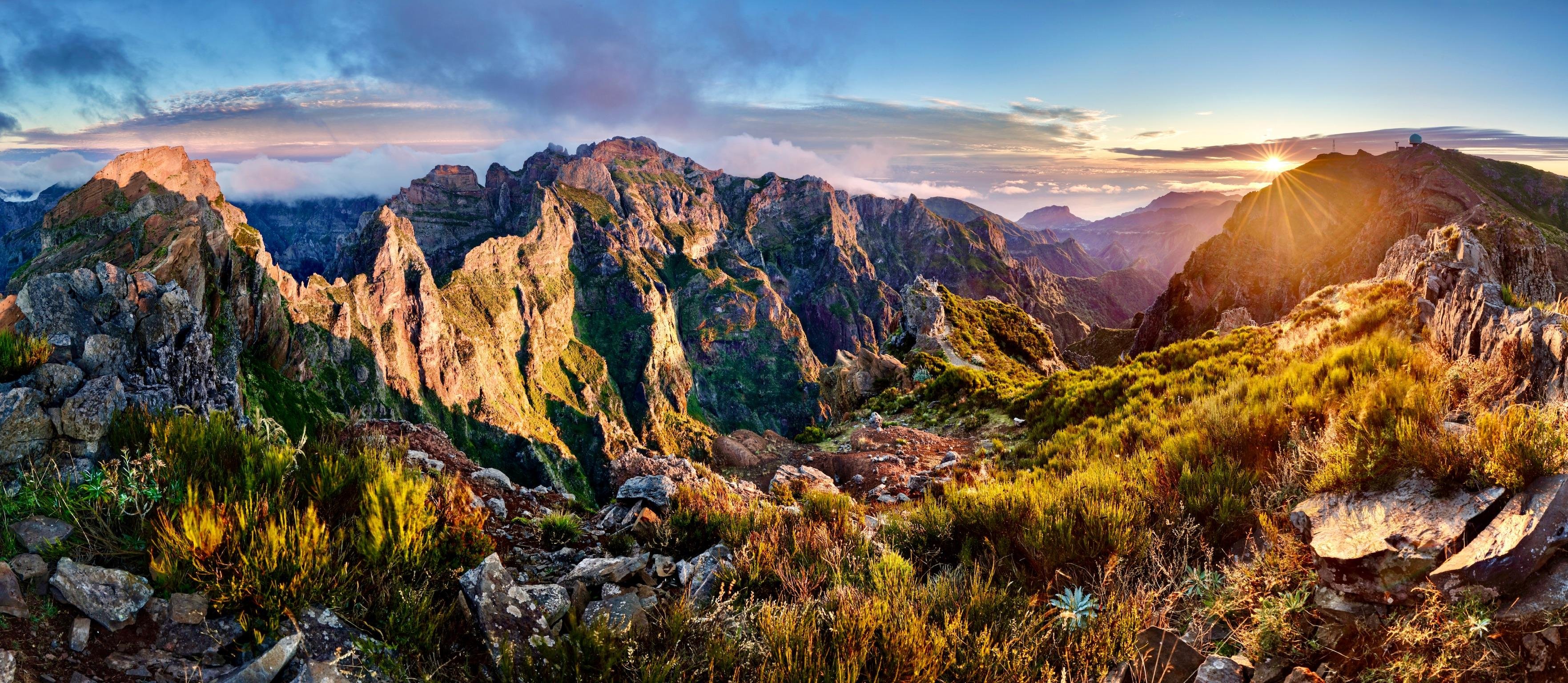 Madeira: Sunrise Hike Transfer to Pico do Arieiro (PR1)