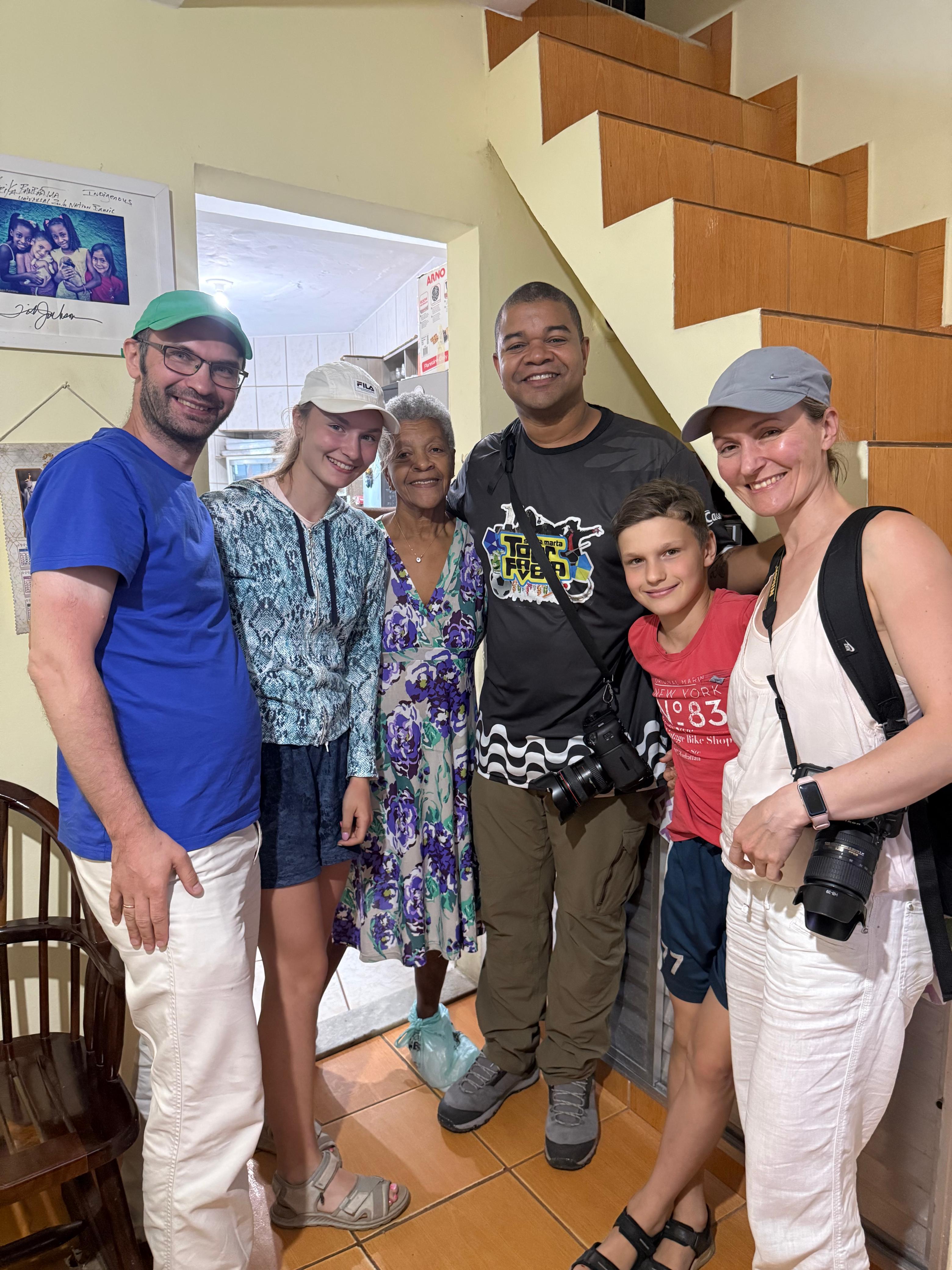 Rio de Janeiro: Santa Marta Favela Guided Walking Tour