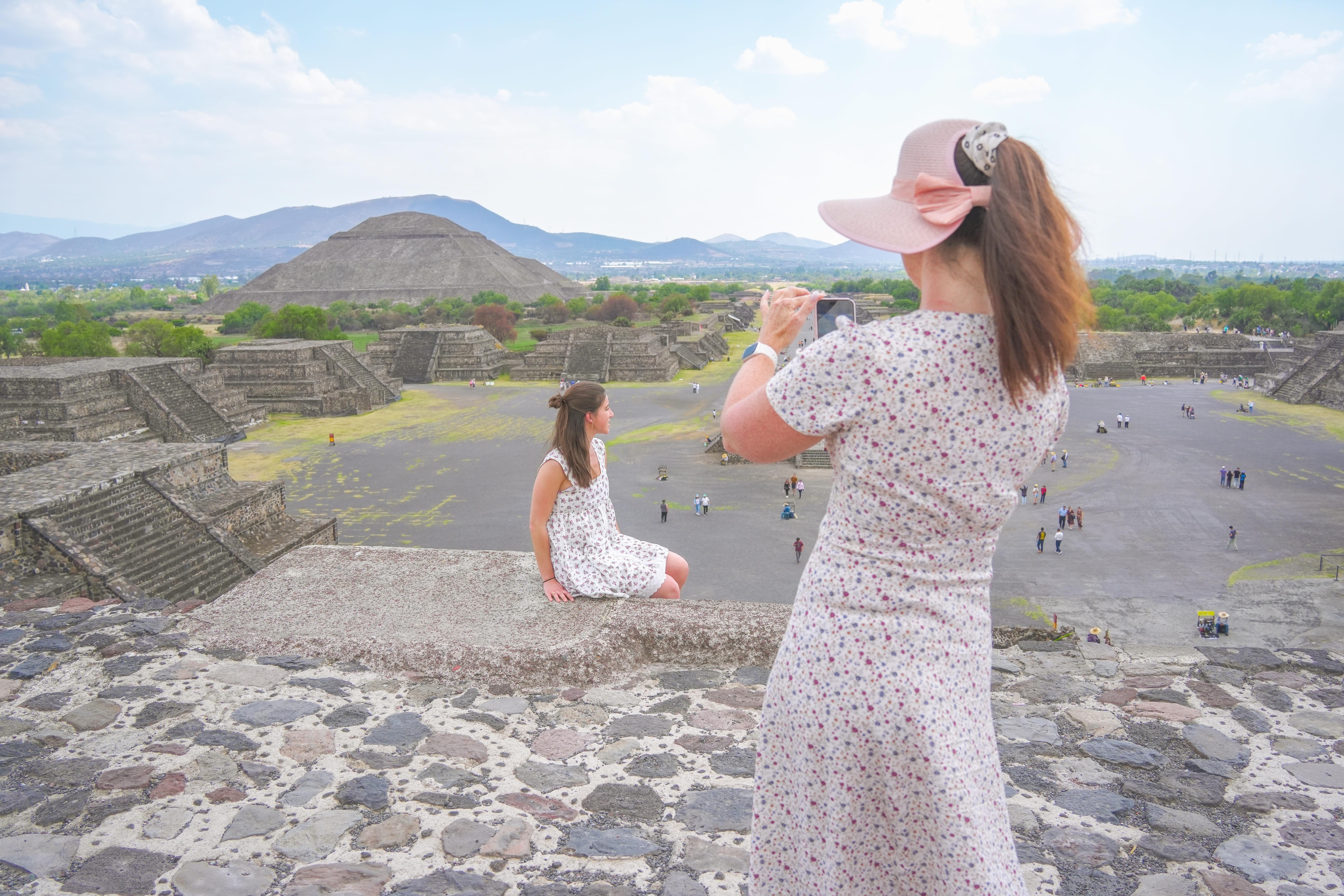Teotihuacan, Tlatelolco & Guadalupe Shrine Full-Day Tour