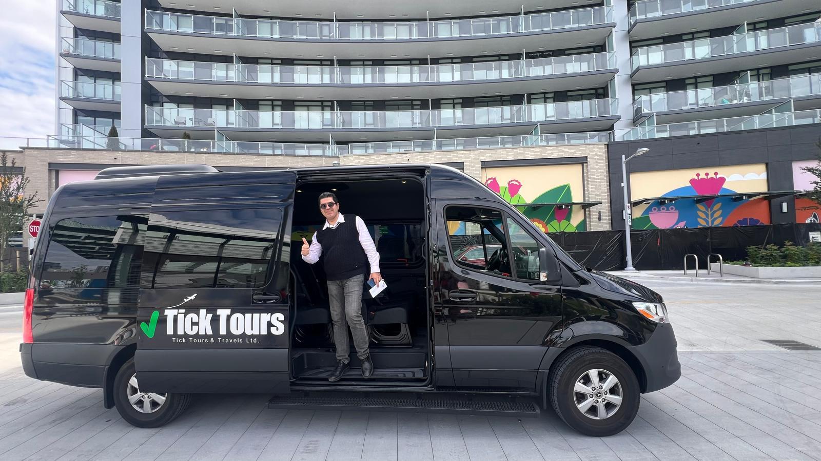 Private Vancouver & North Shore Custom Tour with Luggage Transfer