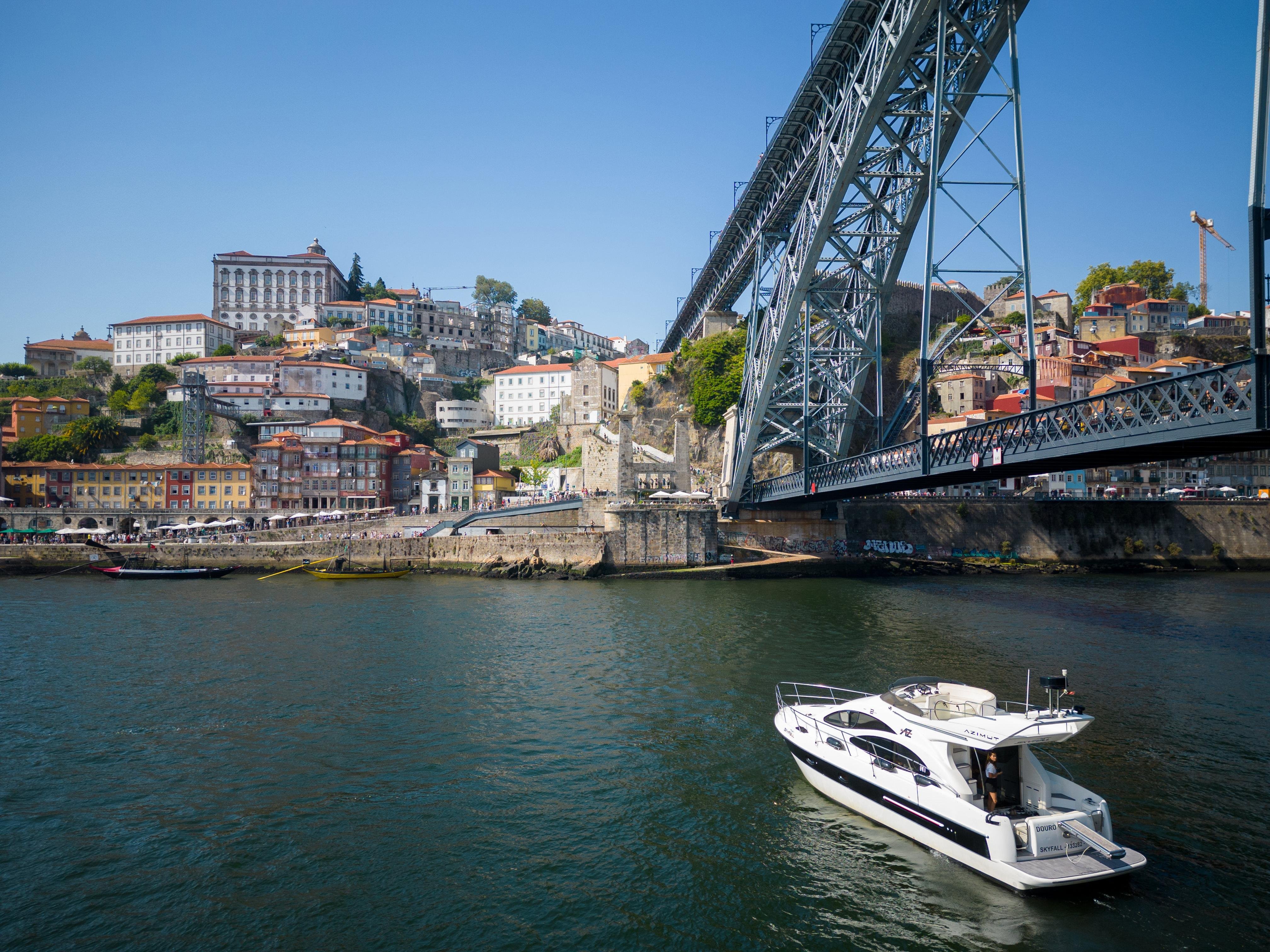 Porto River Cruise with Port Wine Tasting & 7 Bridges