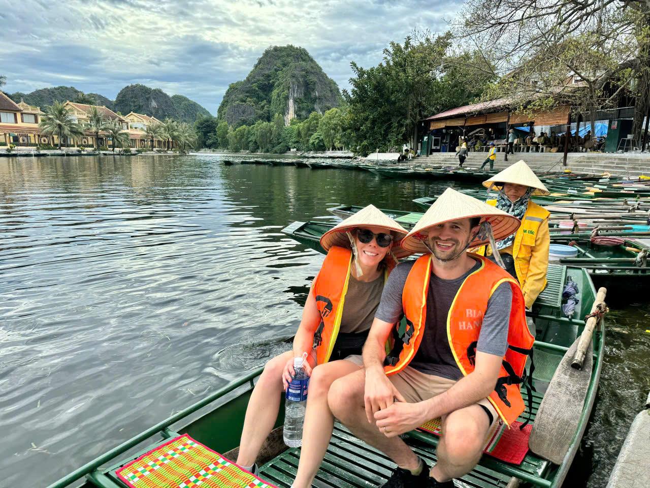 Ninh Binh Private Army Jeep: Trang An, Mua Cave & Bich Dong
