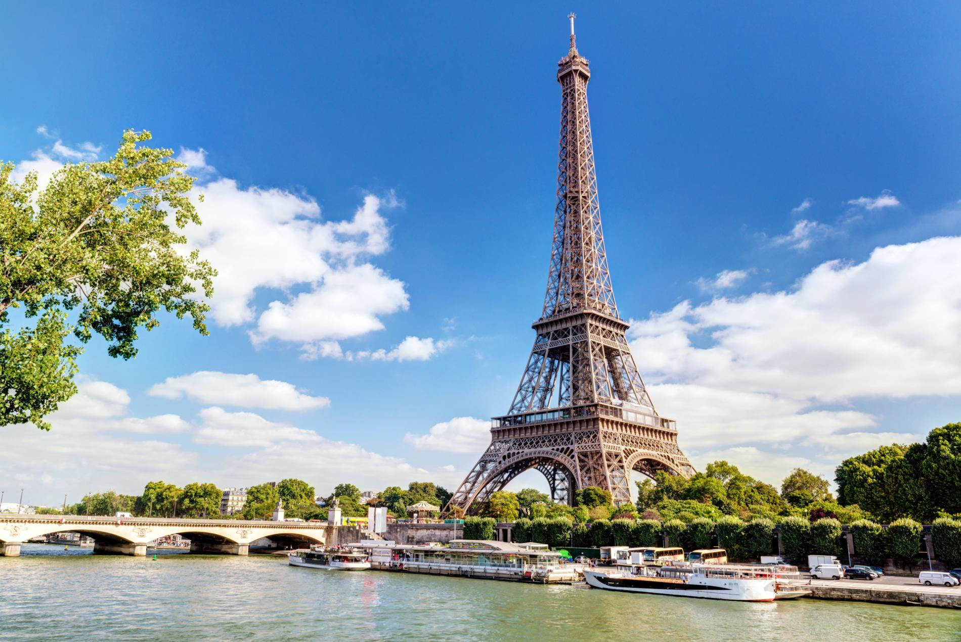 London to Paris by Eurostar: Self-Guided Full-Day Excursion