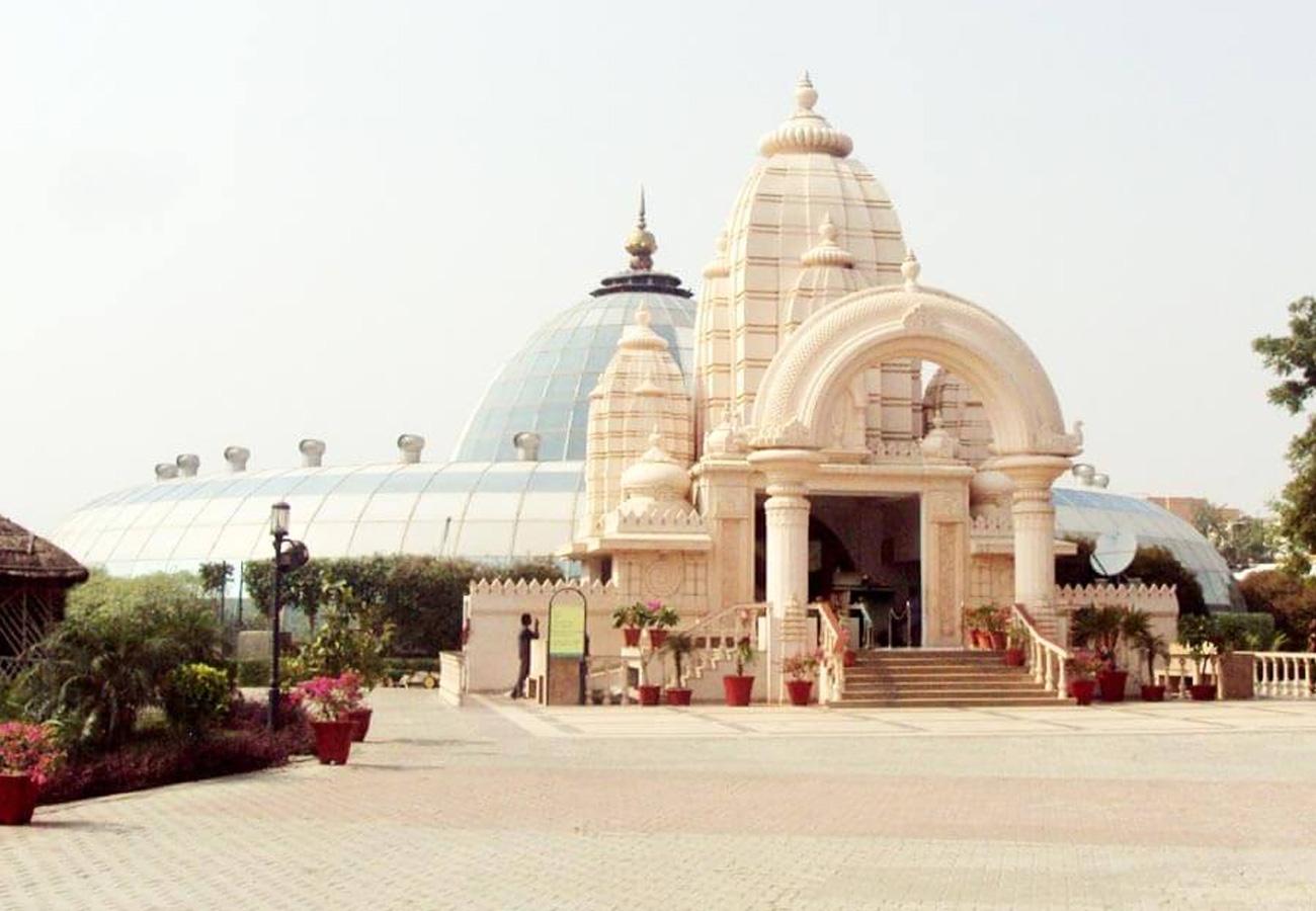 Private Day Trip: Mathura & Vrindavan Spiritual Tour from Delhi