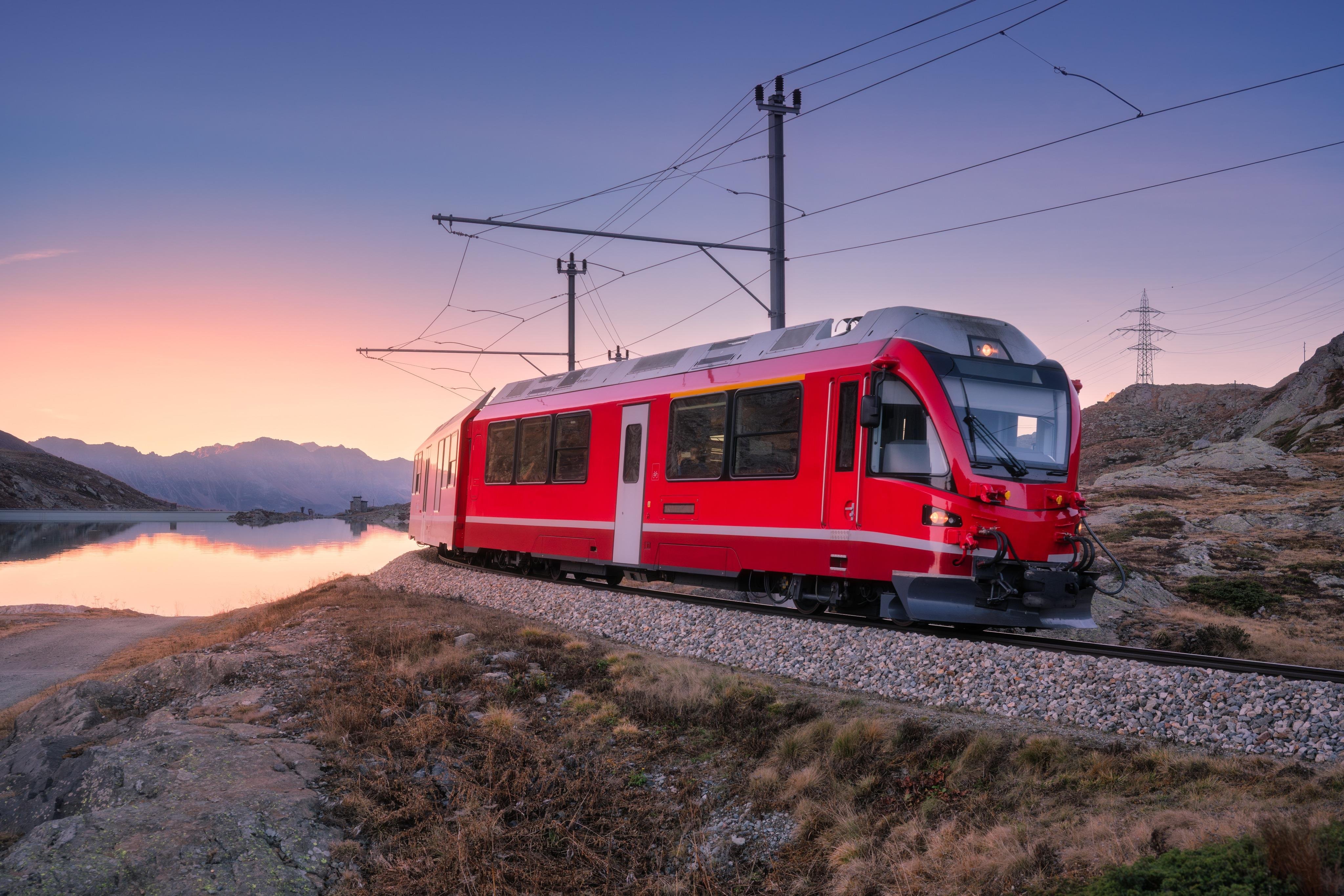 Bernina Train & Diavolezza Glacier Lunch from Milan
