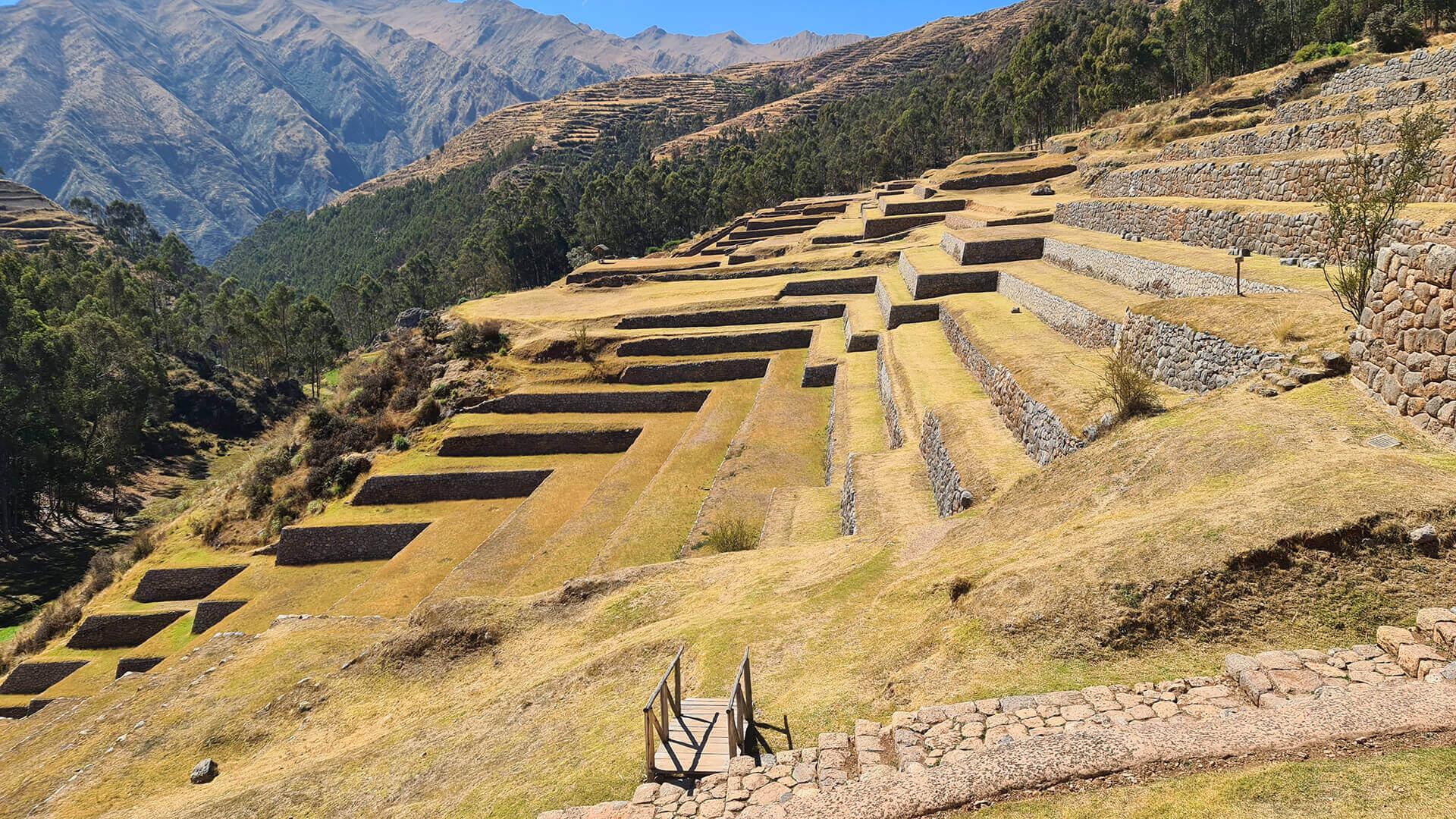 Sacred Valley Full-Day Tour: Inca Ruins, Salt Mines & Local Markets