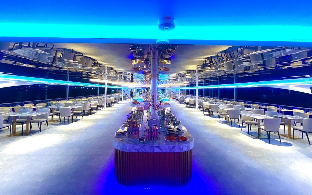 Bangkok: The Planet Sunset & Dinner River Cruise