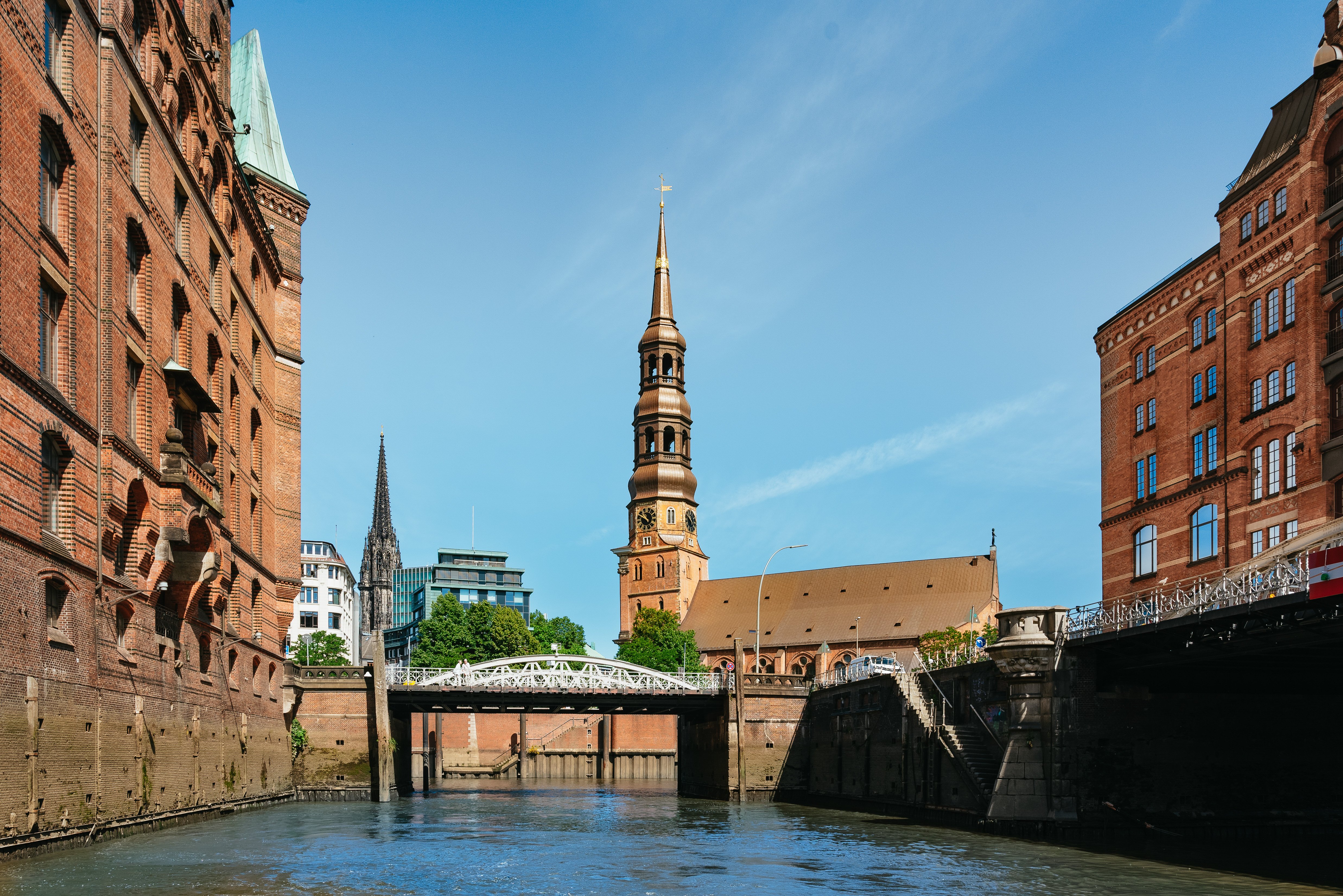 Hamburg harbour boat tour Speicherstadt canal cruise view from the water — image 9