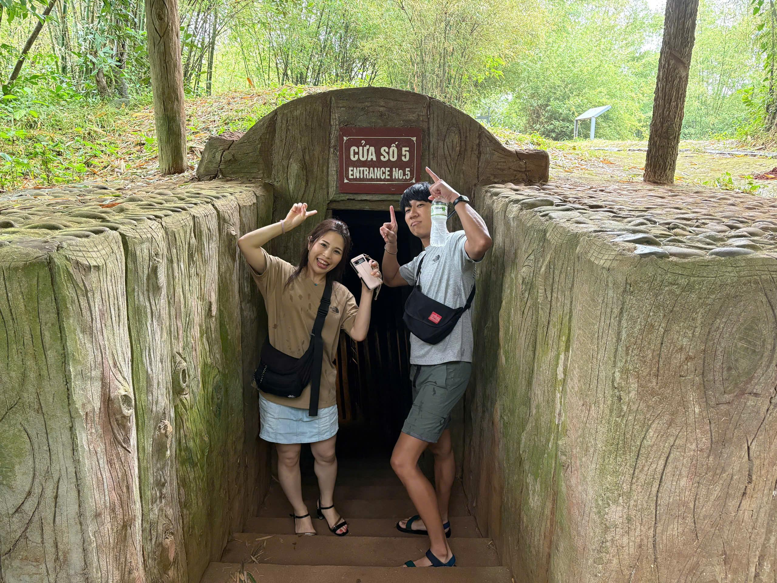 Private Transfer Phong Nha to Hue with DMZ Sites
