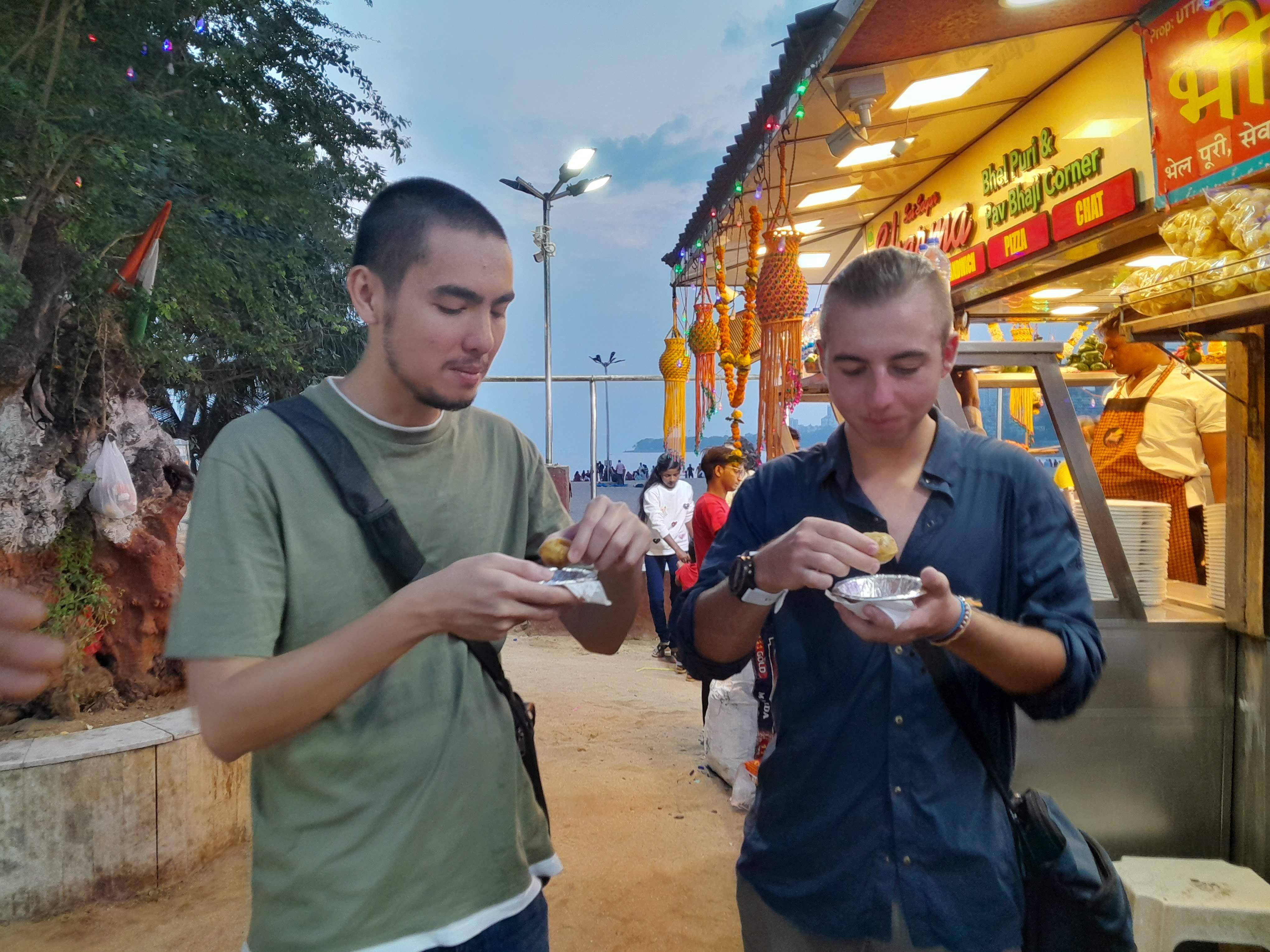 Mumbai Sunset & Street Food Bazaar Adventure