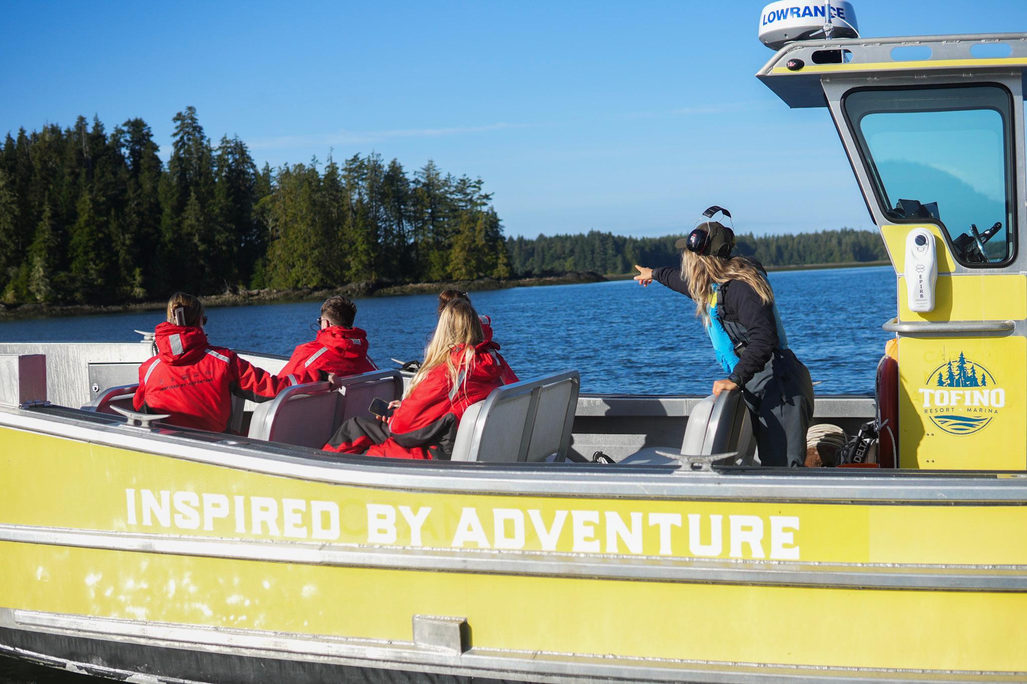 Tofino: Clayoquot Sound Kayak Tour with Boat Ride