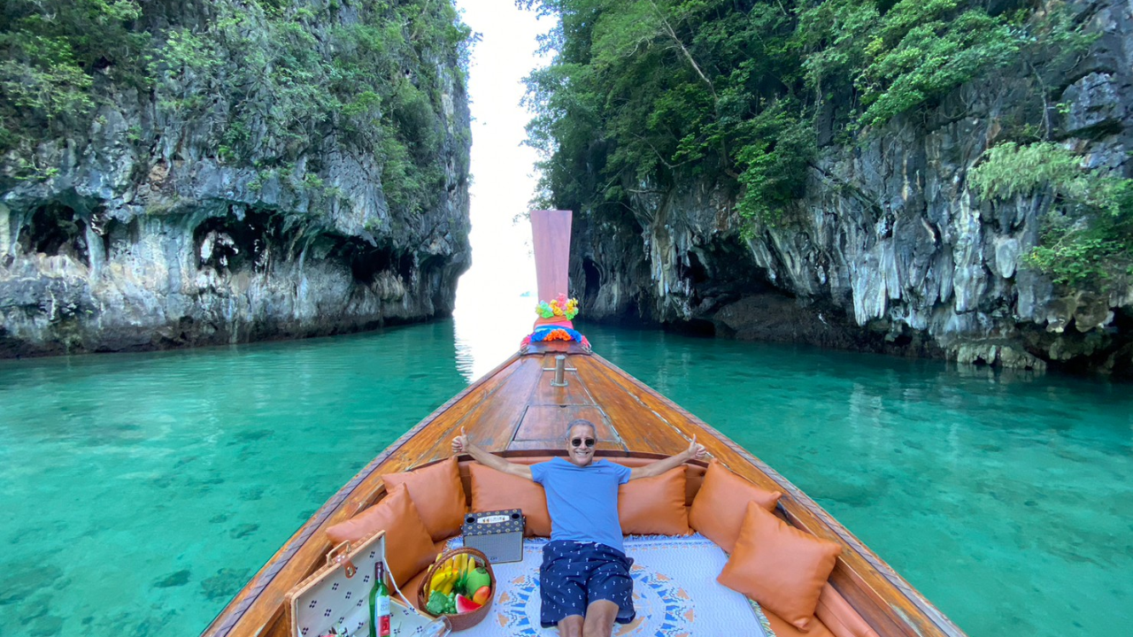 Krabi Private Long-Tail Boat Tour: Hong Island & Lao Lading