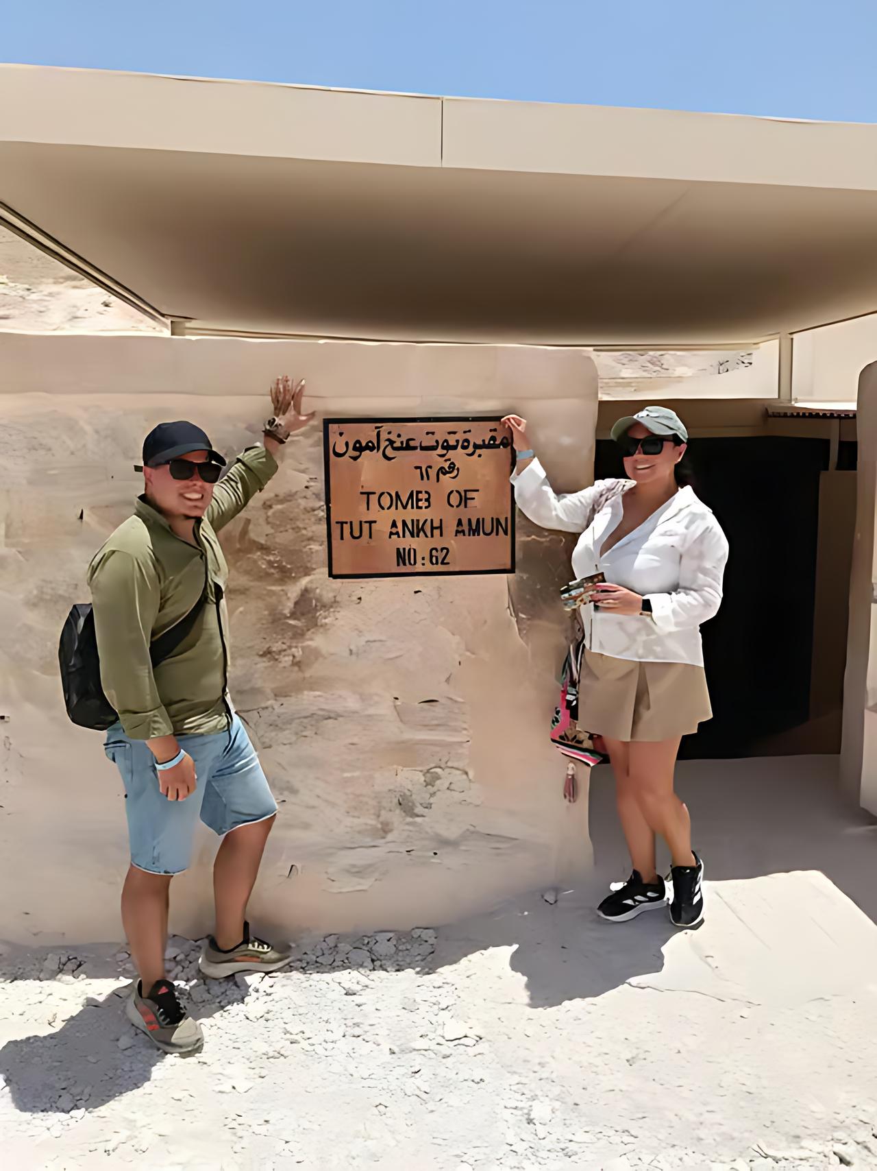 Hurghada to Luxor: Valley of the Kings & Tutankhamun's Tomb Day Tour