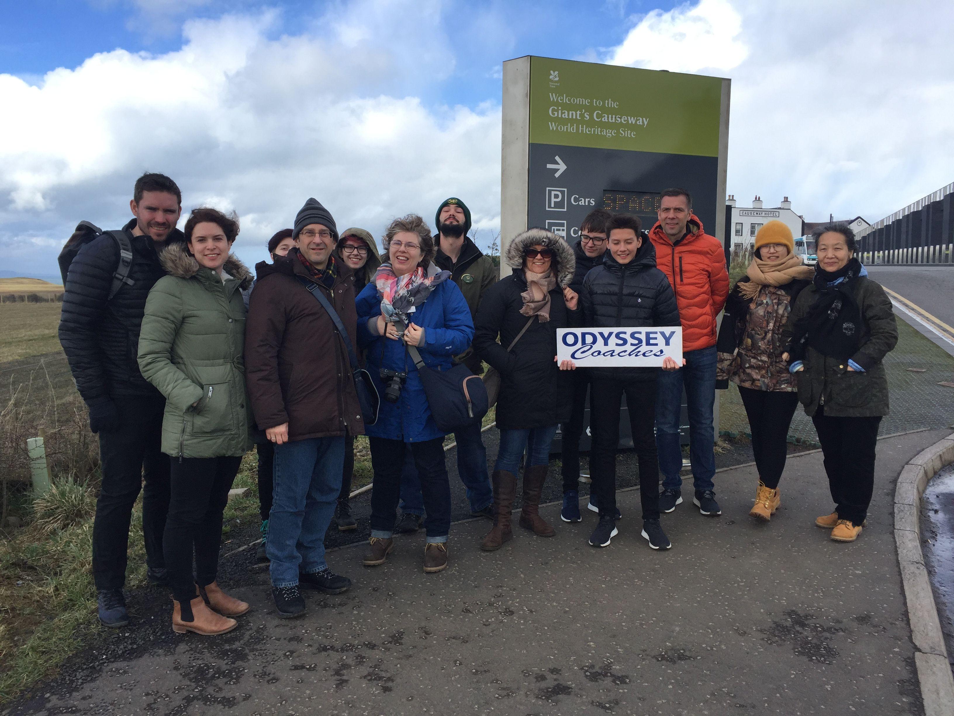 From Belfast: Giants Causeway Day Trip (Extra Leg Room Bus)