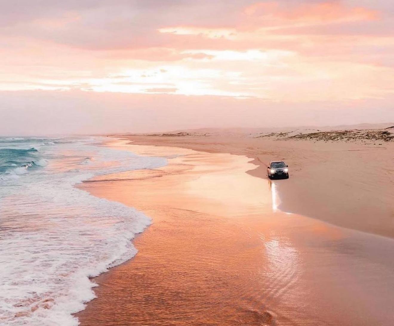 Doha: Inland Sea Desert Safari & Dune Bashing