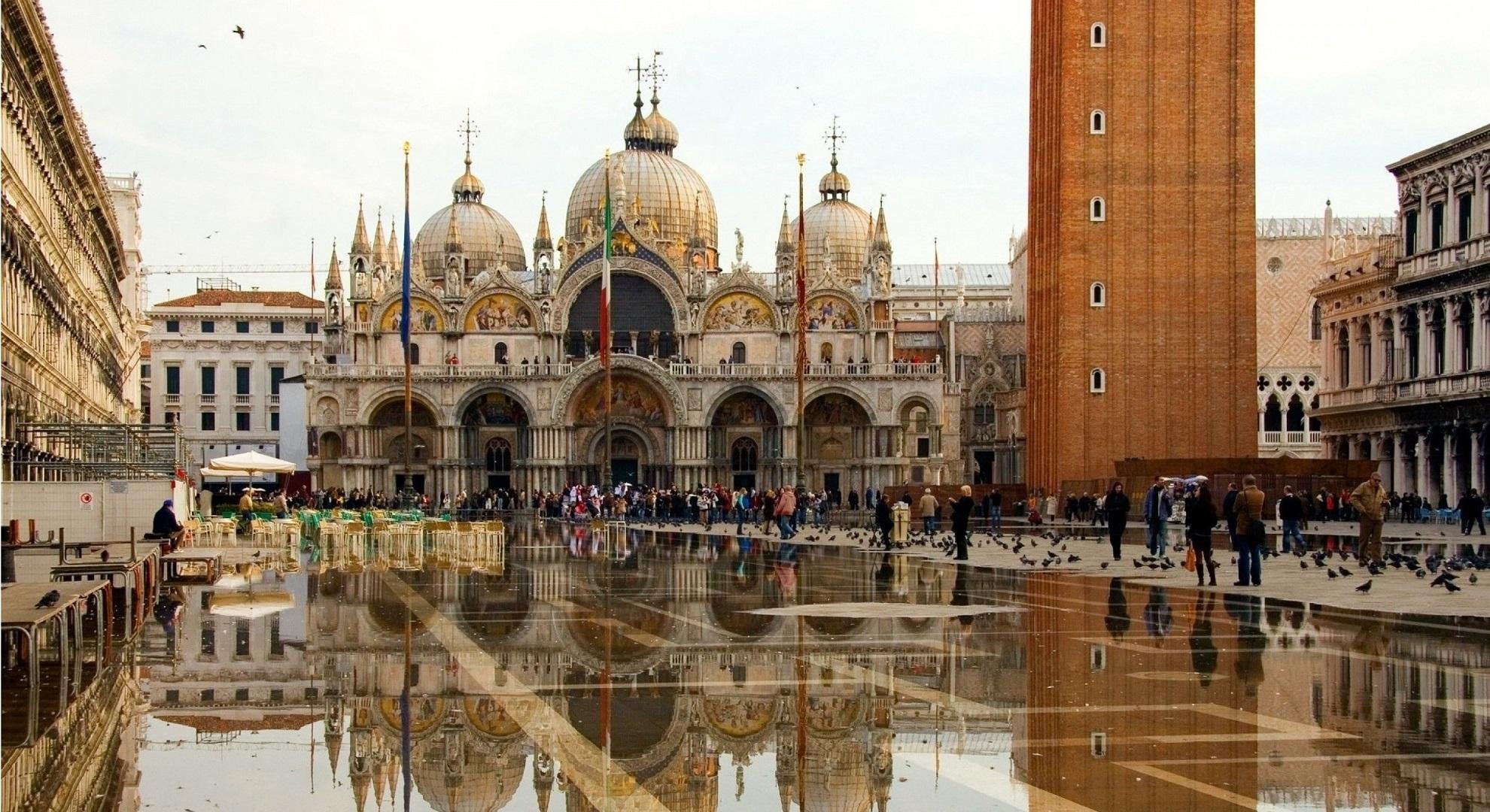 From Florence: Explore Venice in a Full Day Tour by Train