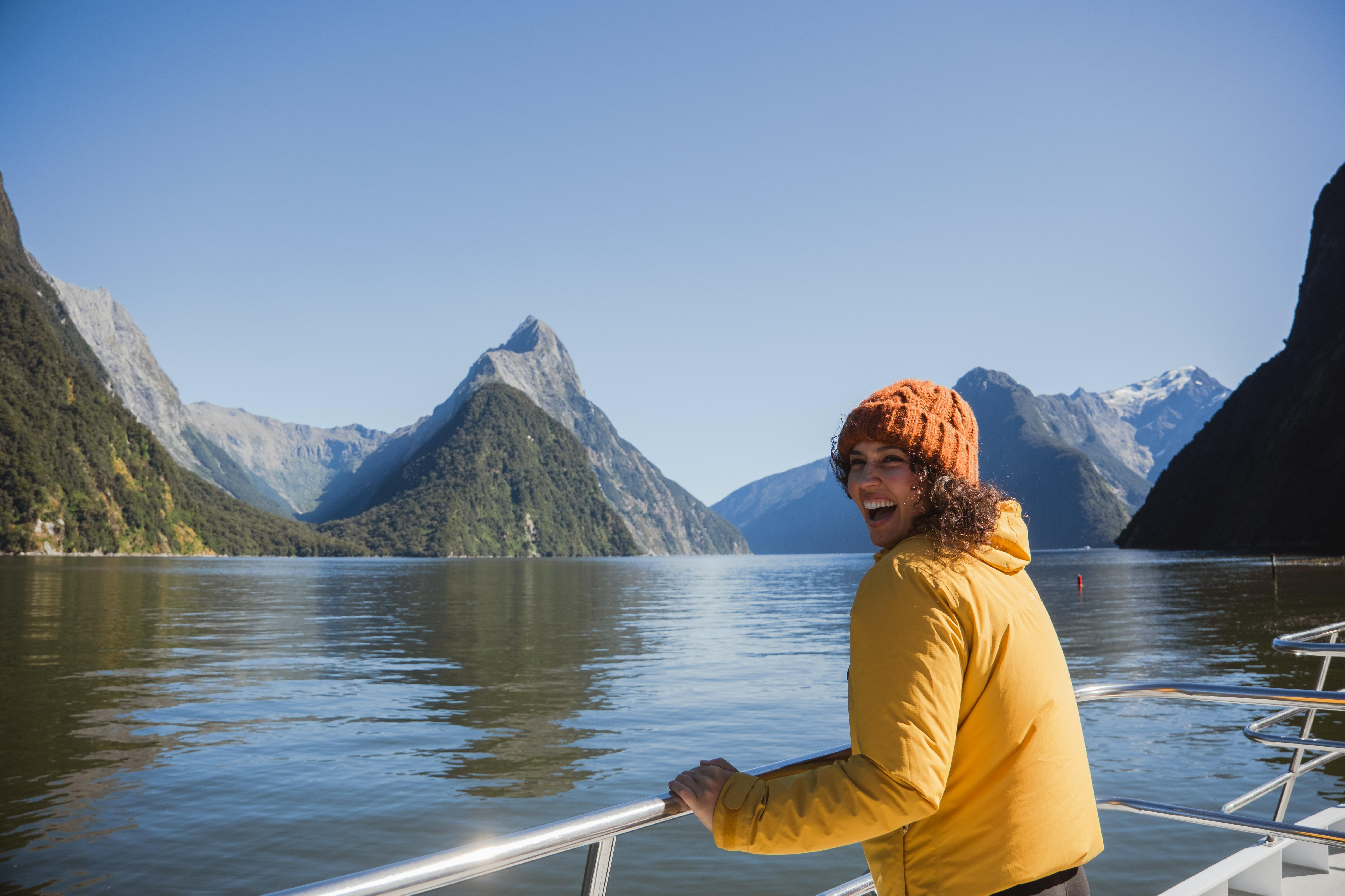 Milford Sound Small-Group Day Tour from Te Anau