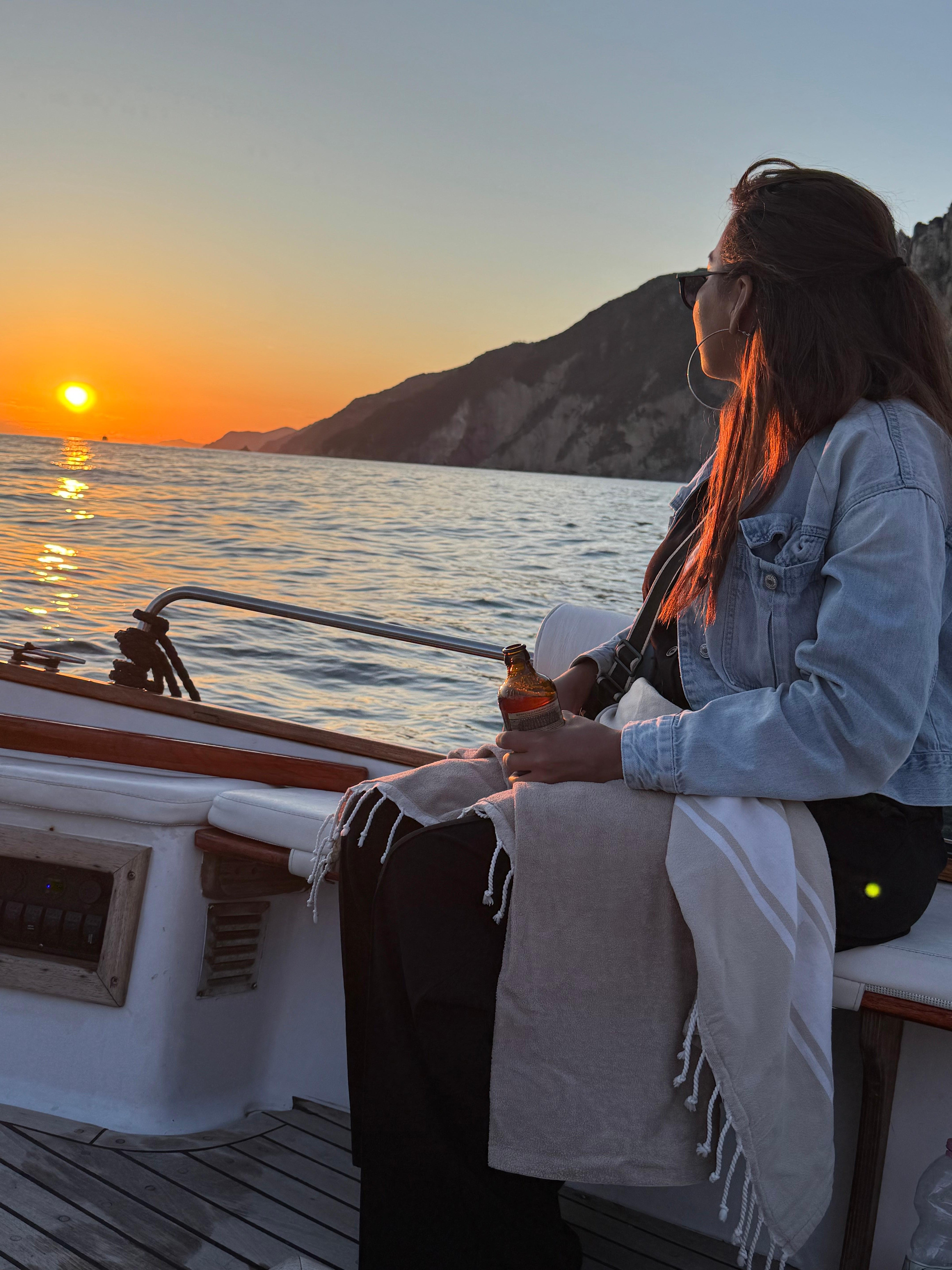 Sunset Sailing Tour with Aperitif in Gulf of Poets
