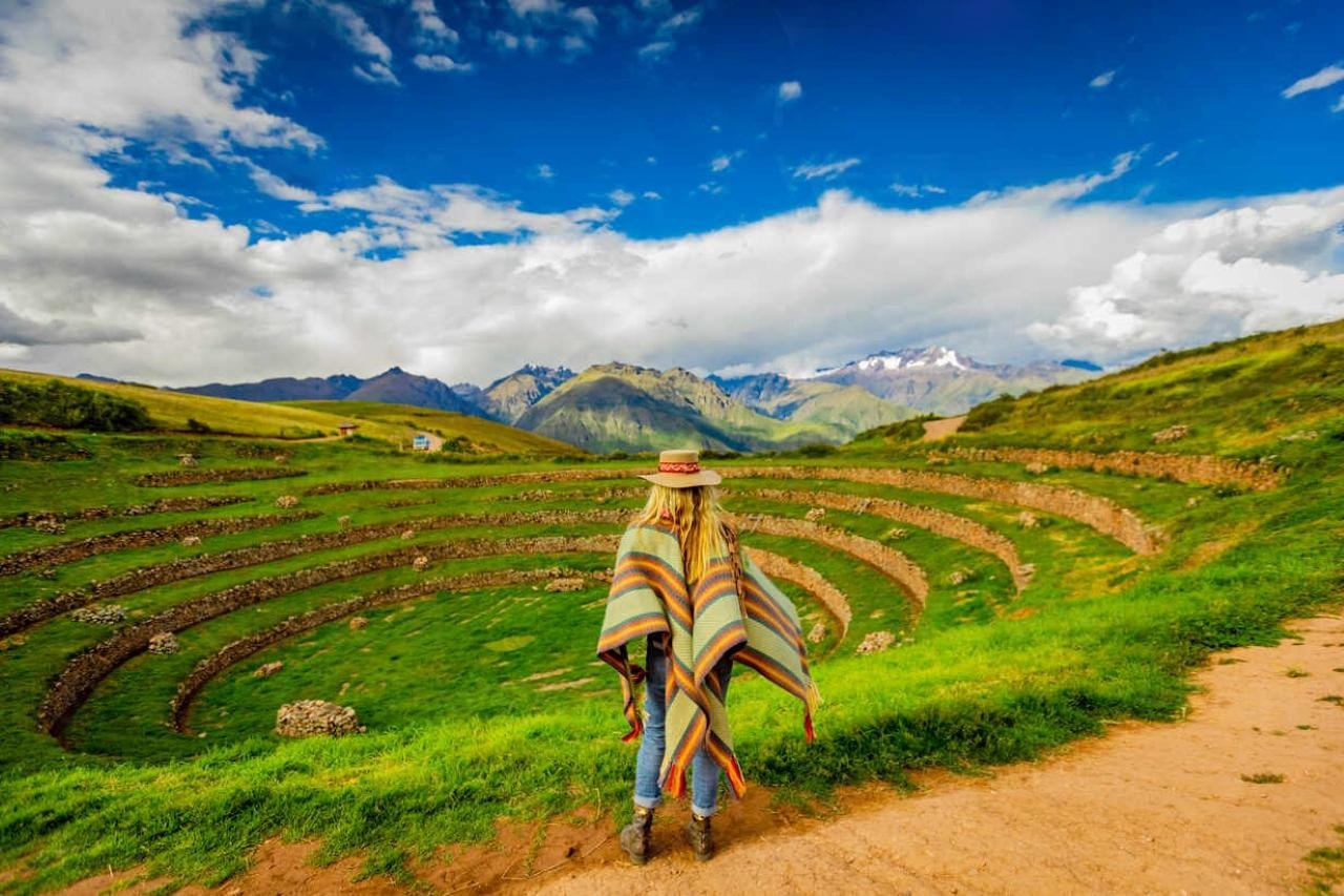 Sacred Valley Full-Day Tour: Pisac, Ollantaytambo & Moray