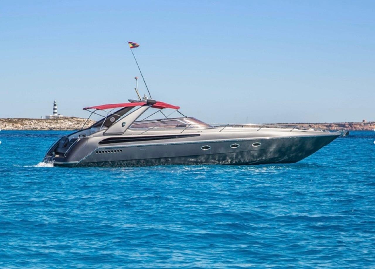 Private Yacht Charter with Snorkeling & Open Bar