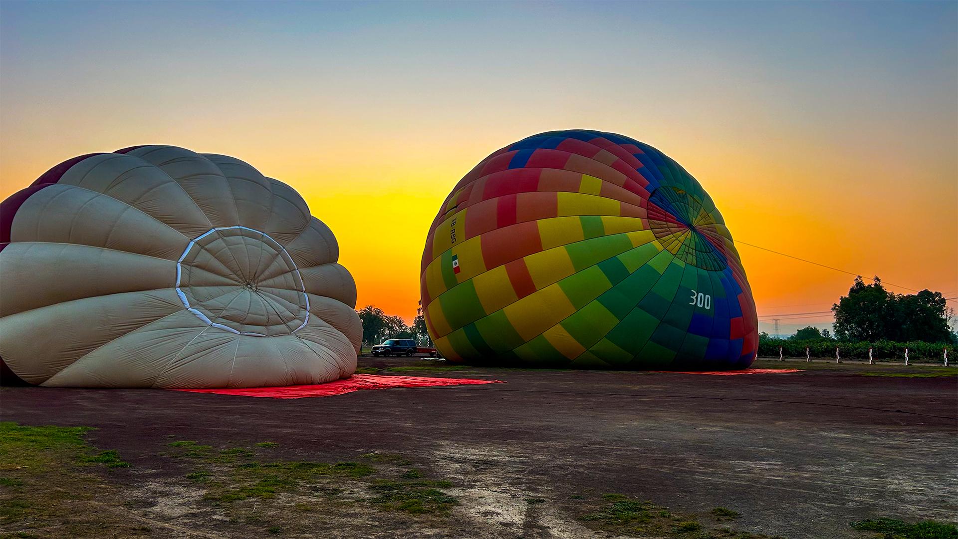 Teotihuacan Sunrise Hot Air Balloon Flight with Breakfast