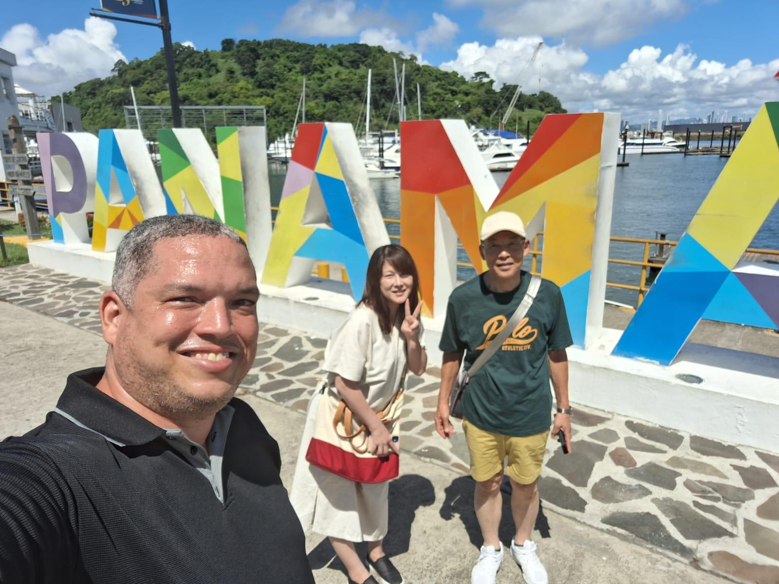 Panama City Highlights: Canal, Historic Quarter & Island Causeway