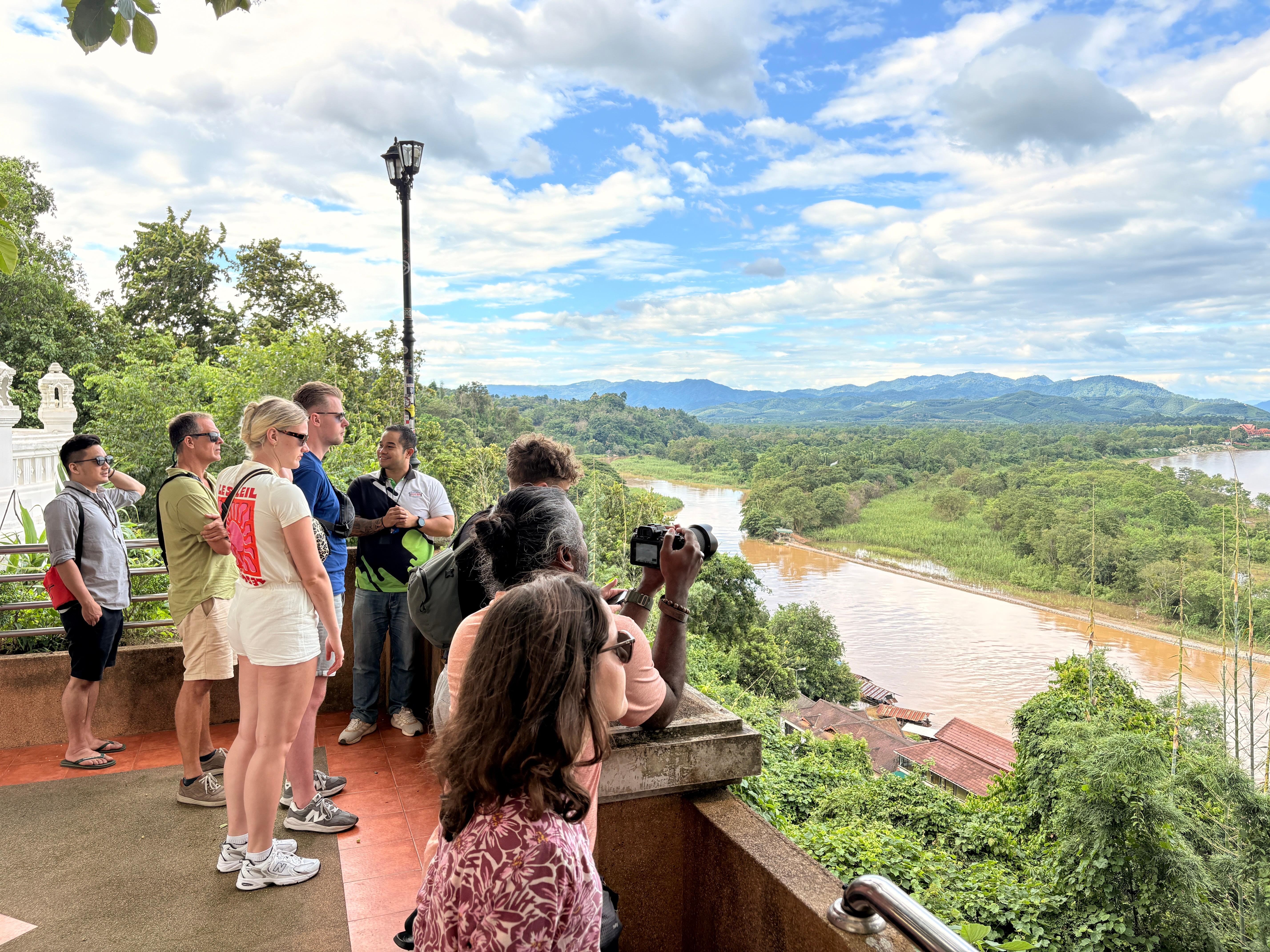 Chiang Rai: 7 Iconic Landmarks & Riverside Buffet Tour