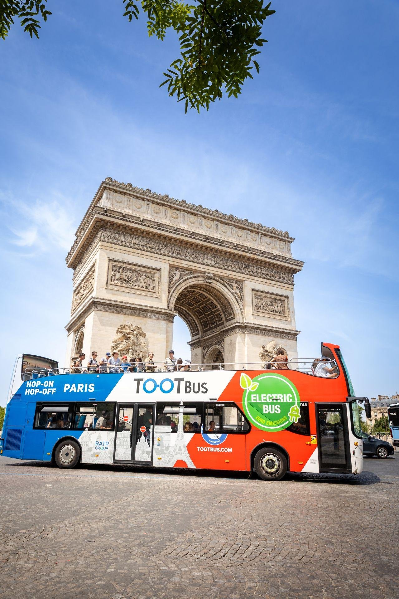 Paris: Hop-On Hop-Off Bus & Seine Cruise Discovery Bundle