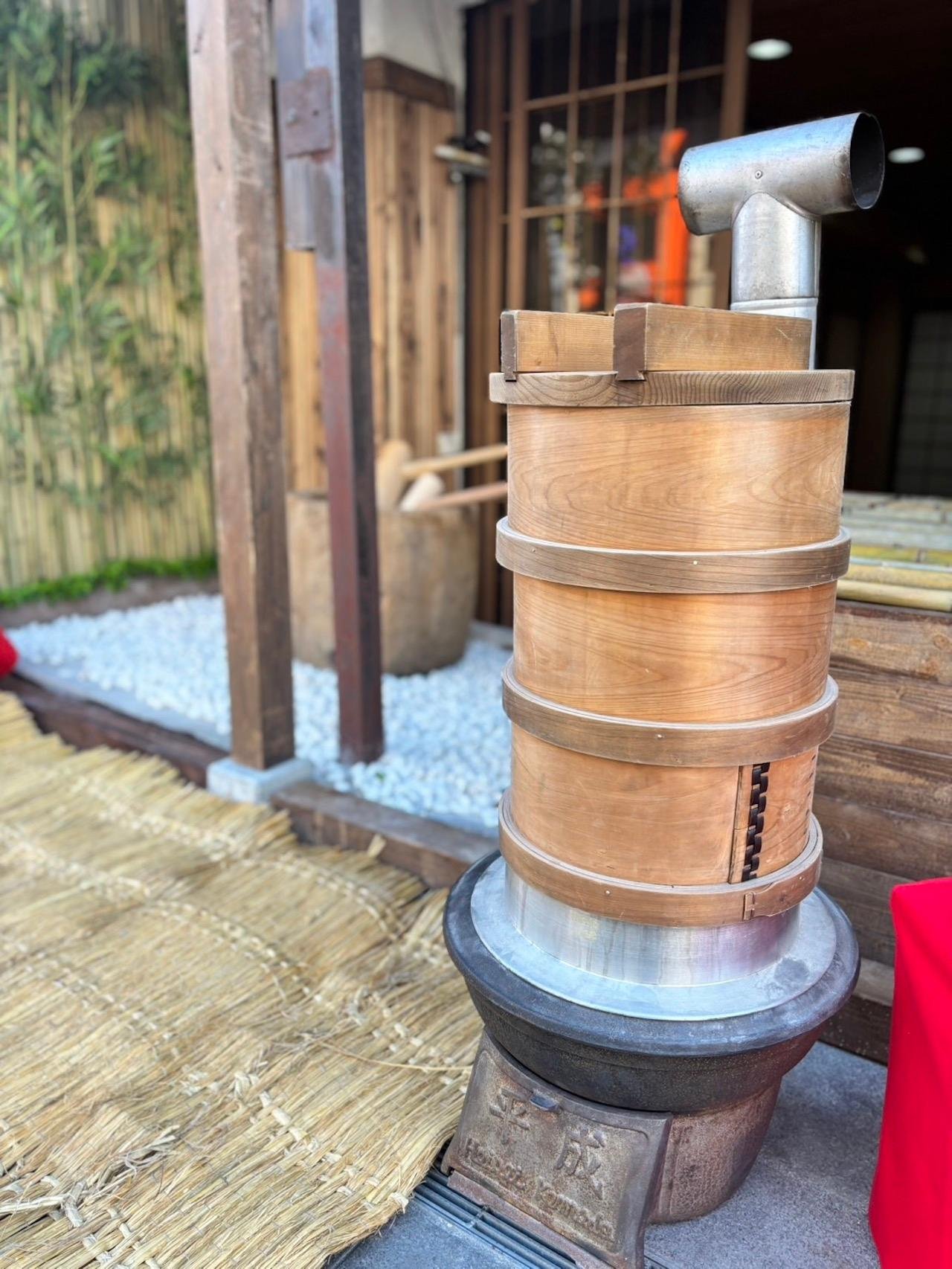 Osaka Traditional Mochi Pounding Workshop & Tasting