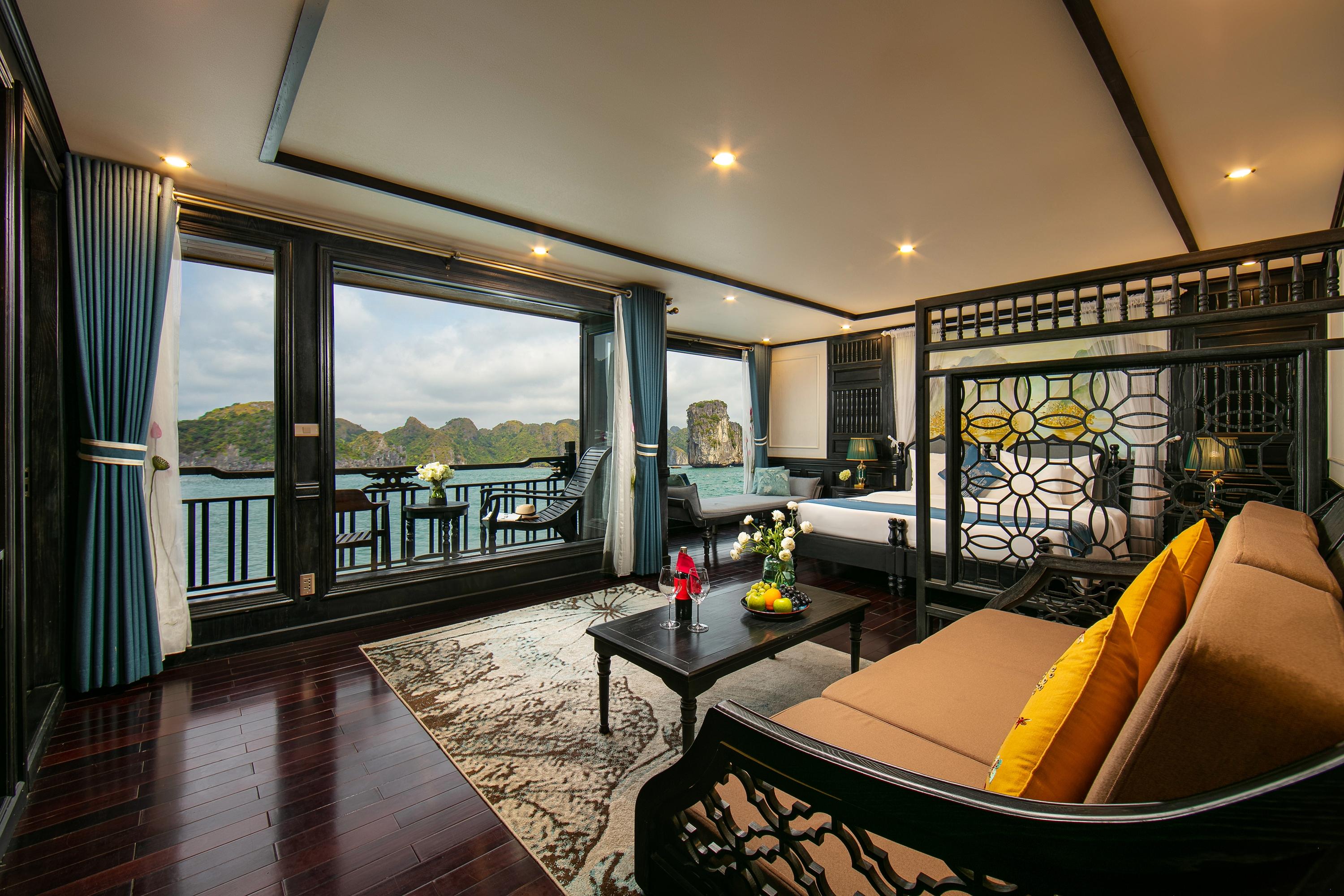 Hanoi: 2-Day Lan Ha & Halong Bay 5-Star Cruise with Private Balcony