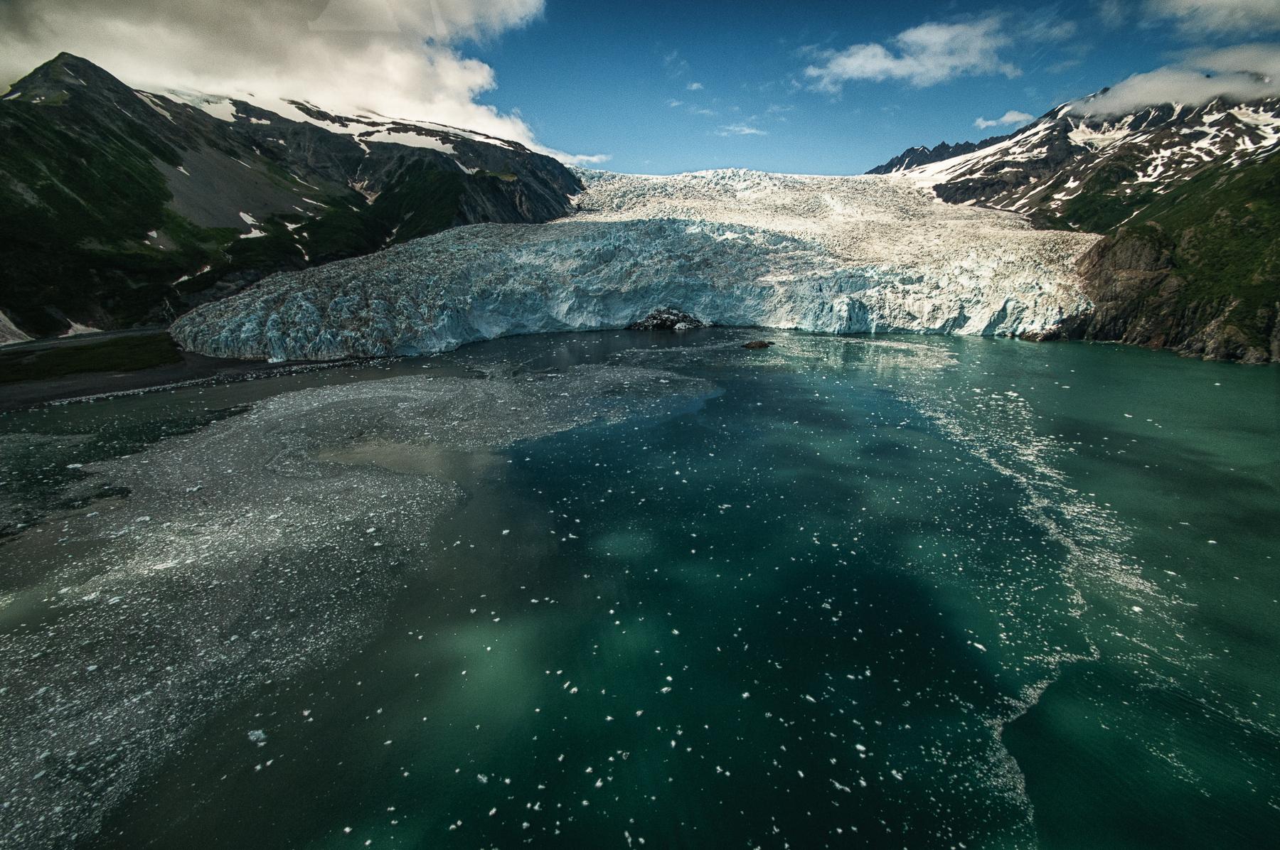 Seward: Bear Glacier Signature Helicopter Tour