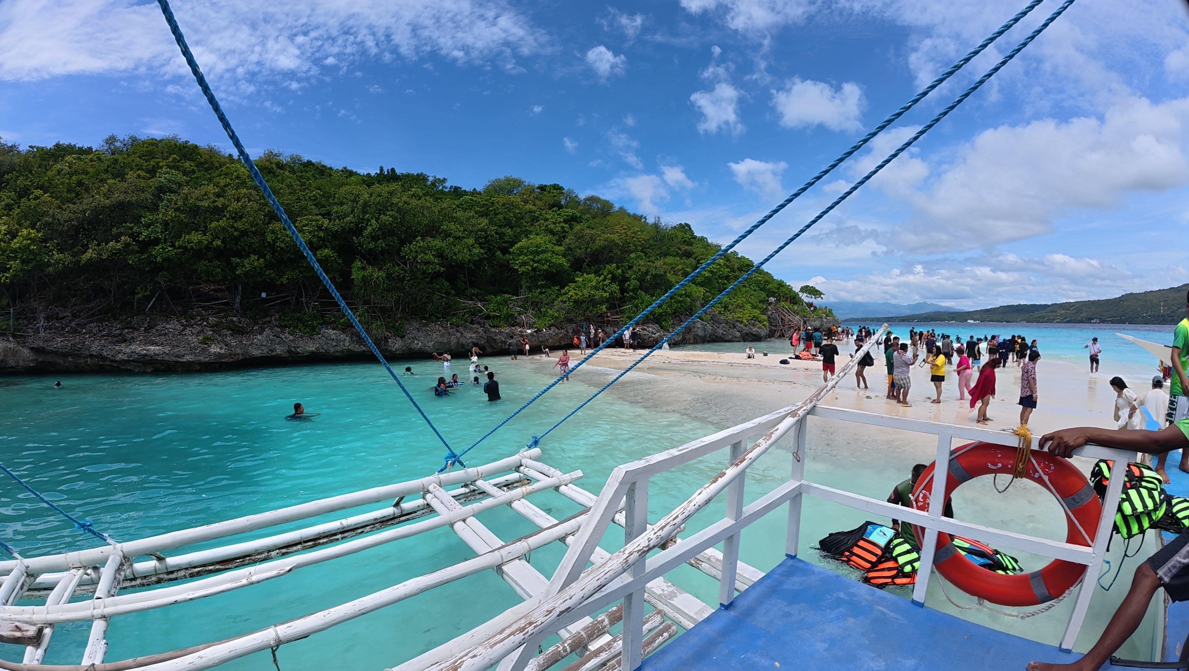 Oslob Whale Shark Swim, Sumilon Island & Southern Cebu Day Tour