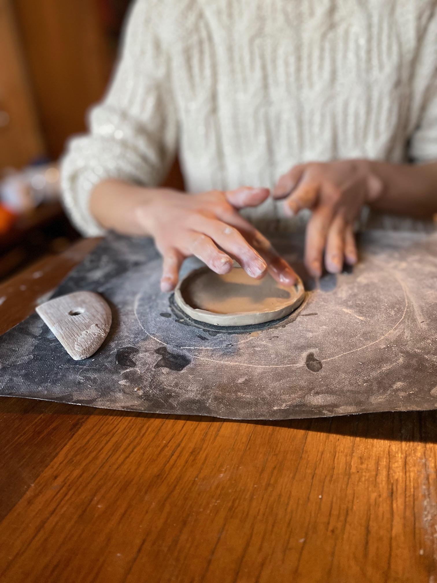 Hands-On Pottery Class in Marvila
