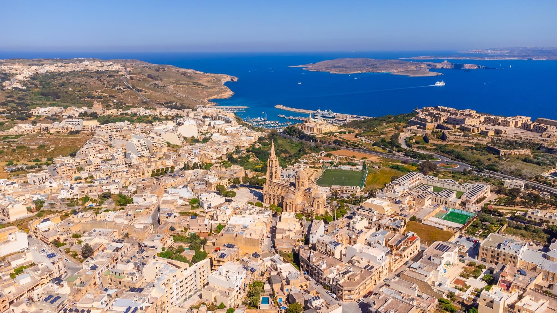 Full-Day Comino Blue Lagoon, Gozo, and Sea Caves Boat Cruise