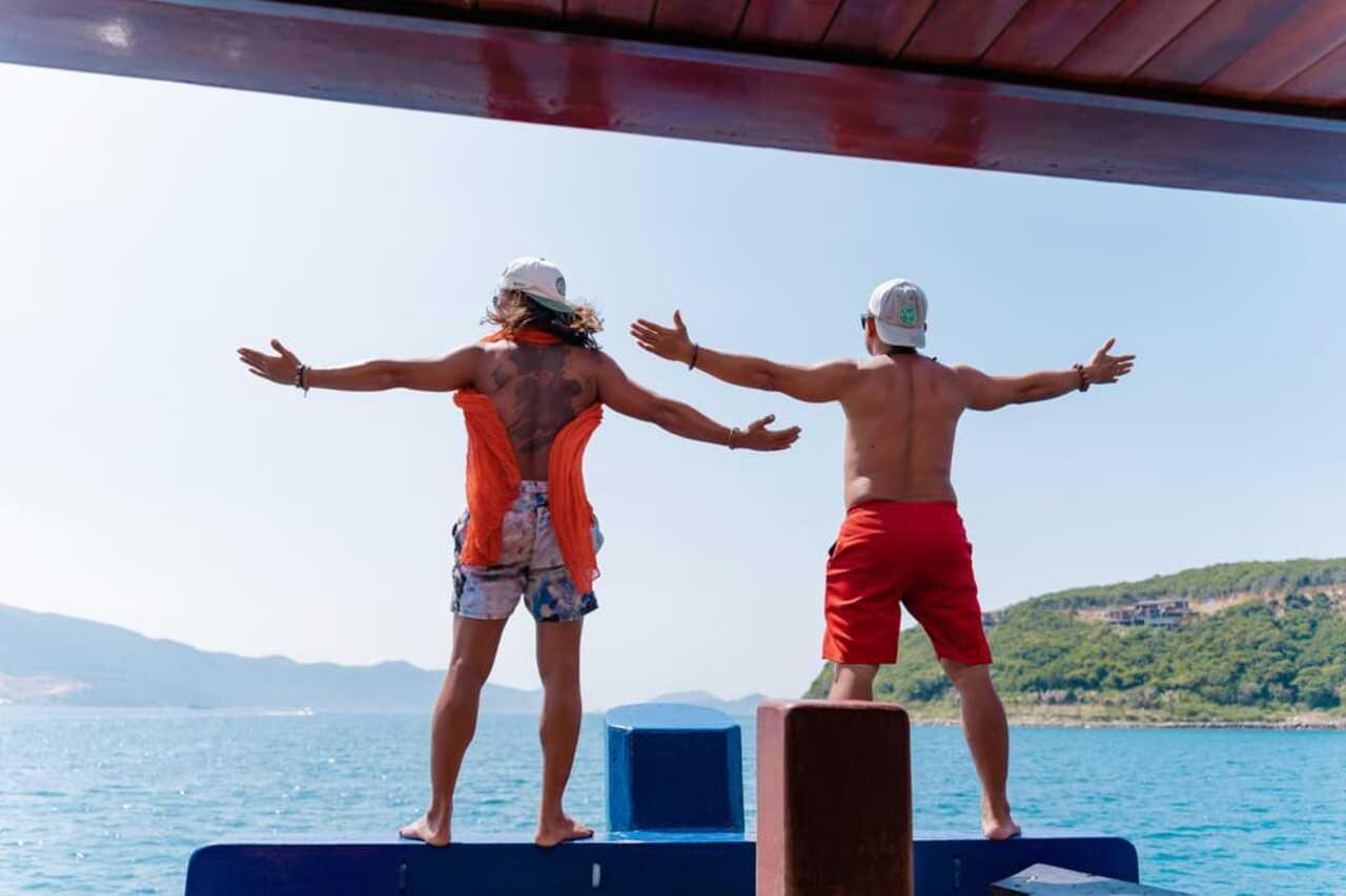 Nha Trang Coral Snorkeling & Mud Bath Resort Experience