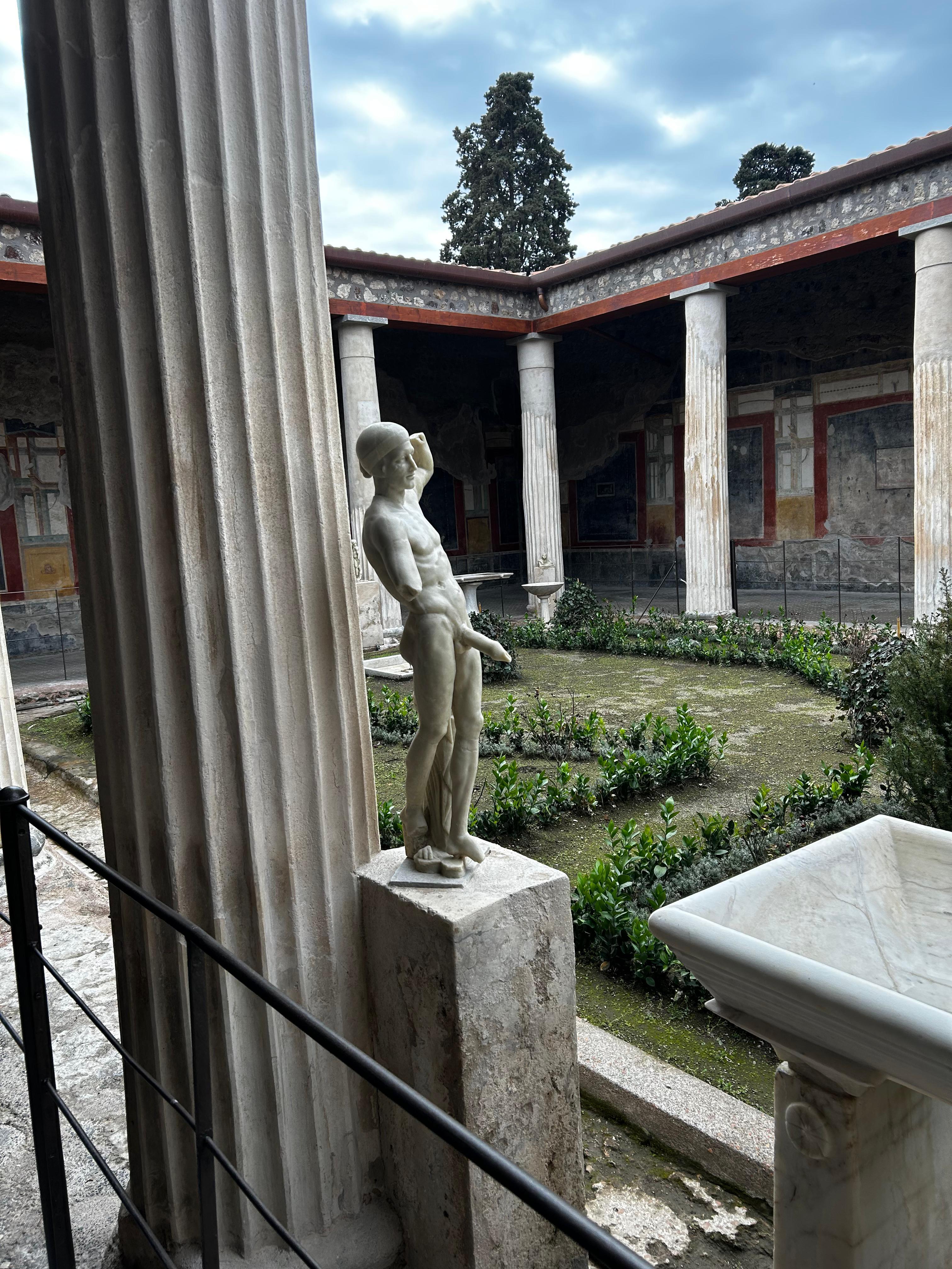 Pompeii Private Walking Tour with Skip-the-Line Access