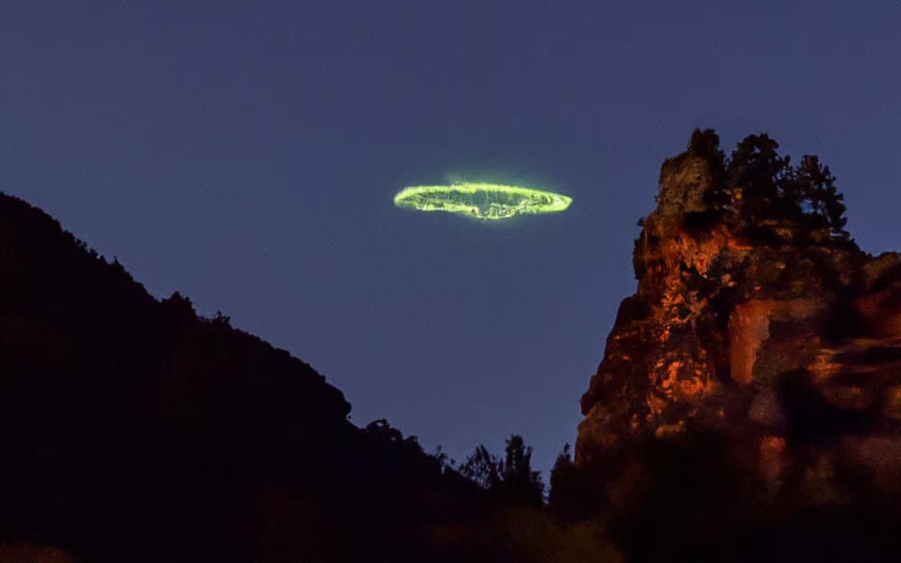 Sedona: Private UFO Night Jeep Tour near Bradshaw Ranch
