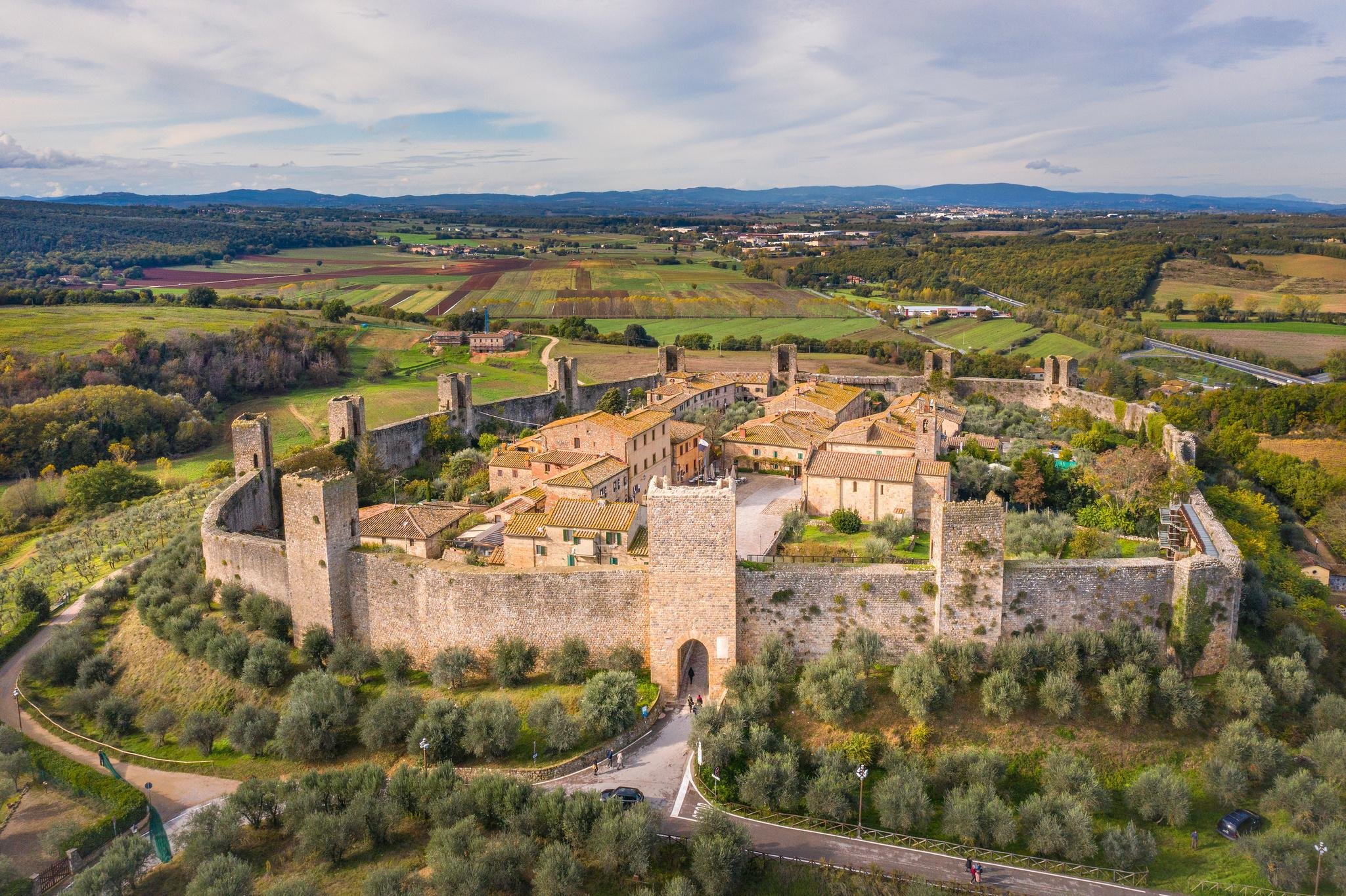 Florence: Val d'Orcia, Montalcino & Monteriggioni Day Trip