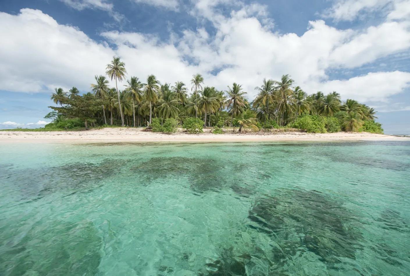 Coron Reefs and Wrecks Snorkeling Tour
