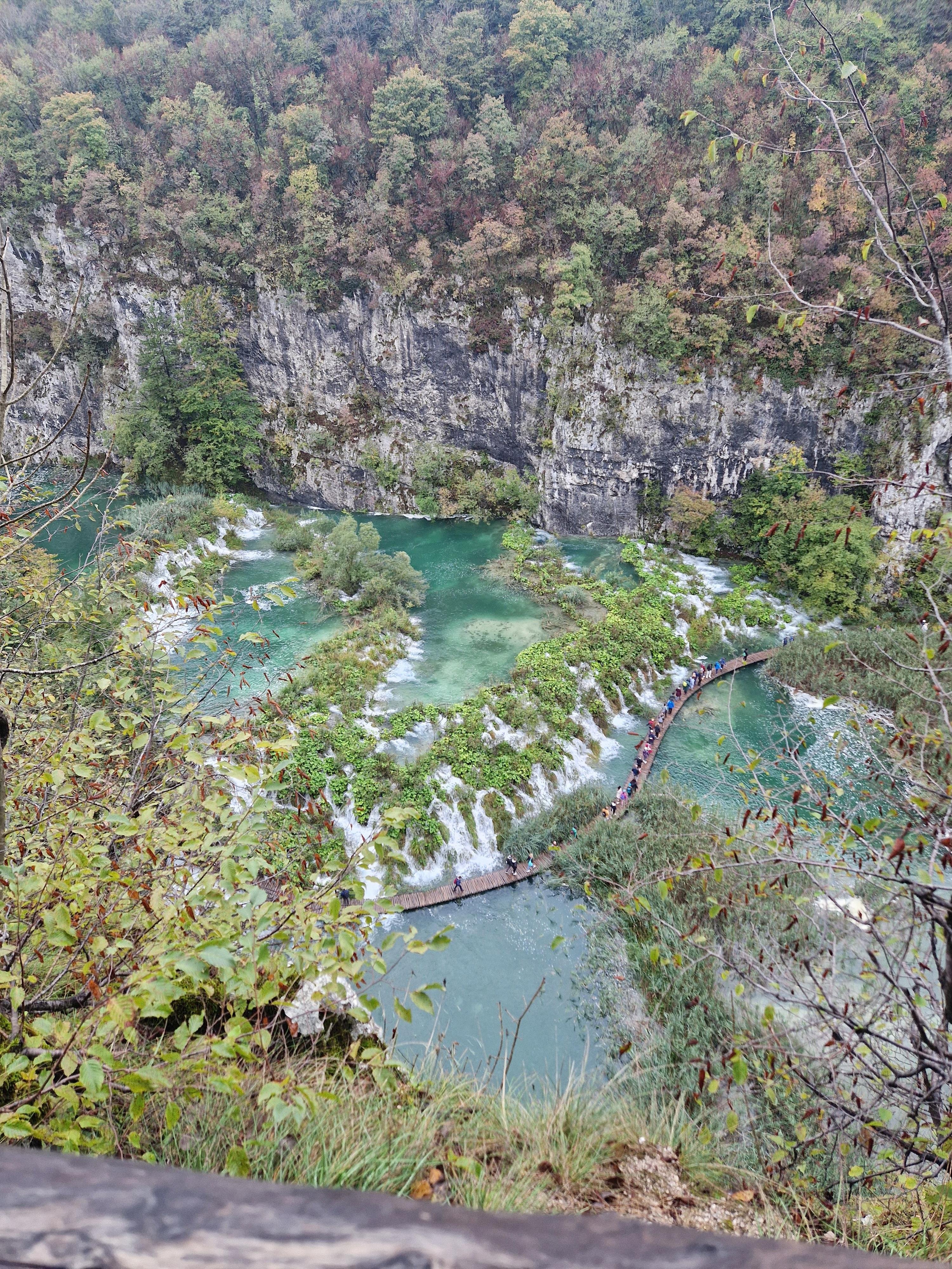 Plitvice Lakes Guided Walking Tour with Boat Ride