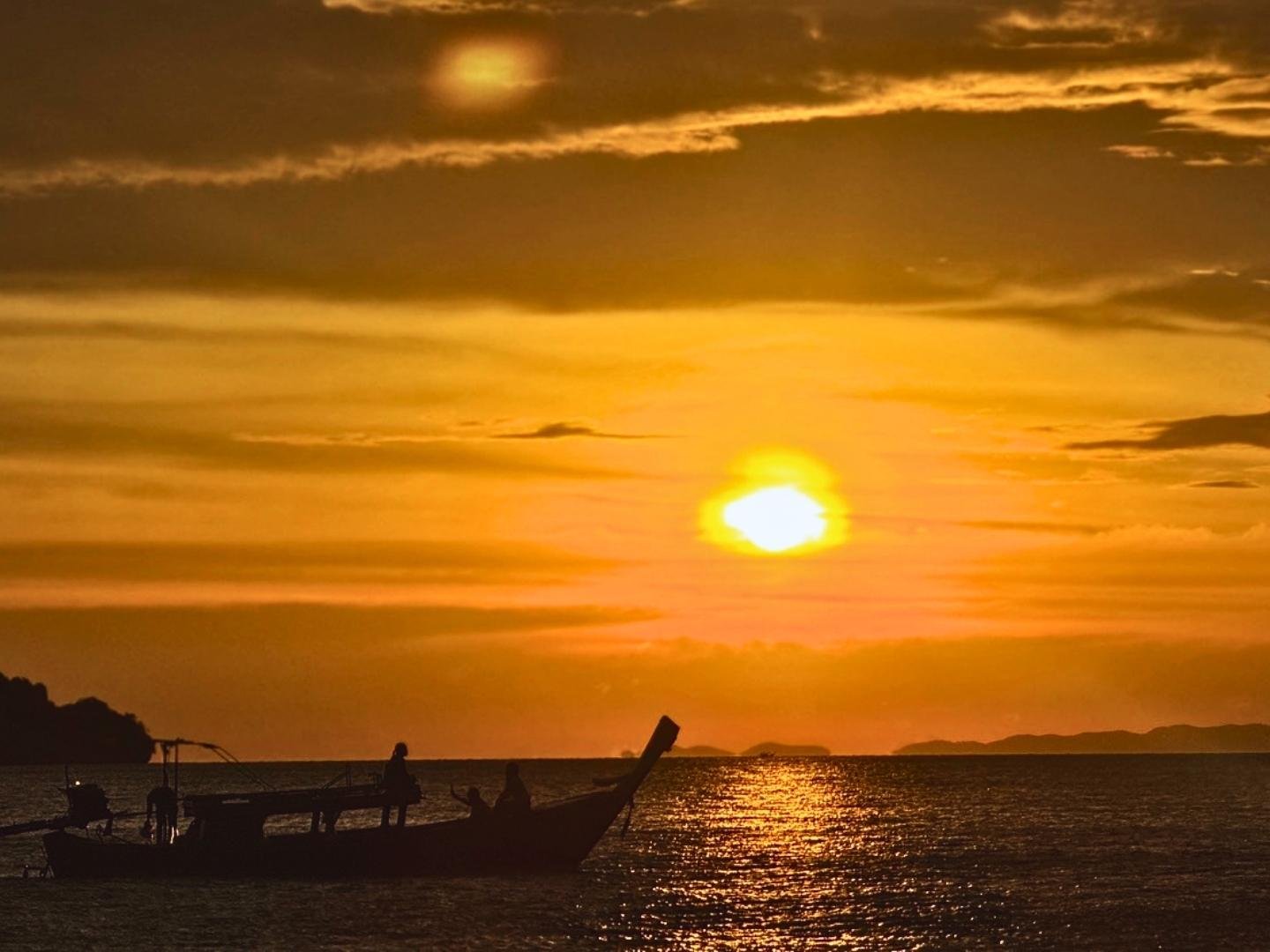 Phi Phi Islands & 4 Islands Sunset BBQ Cruise