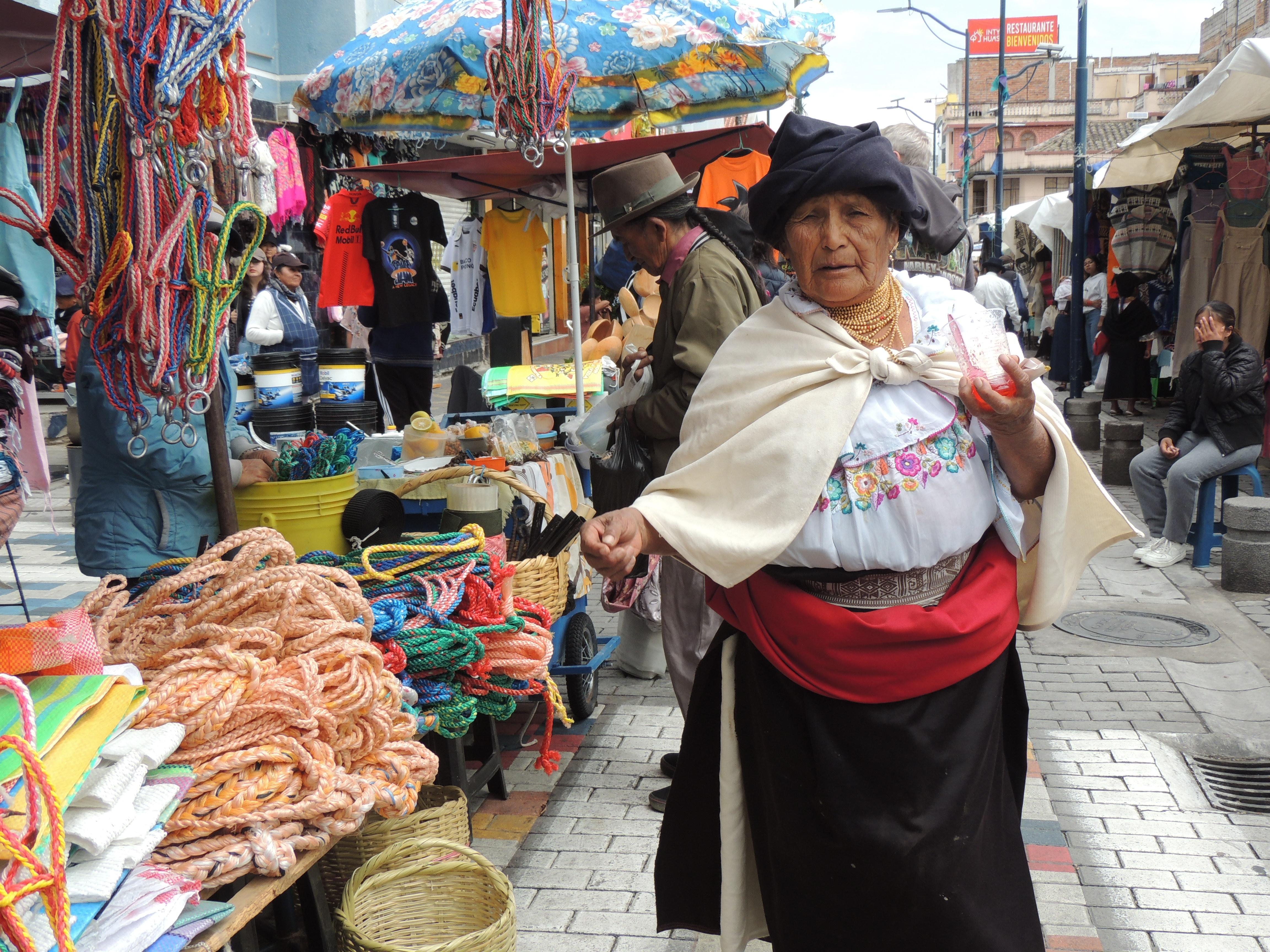 Quito to Otavalo: Markets, Lakes & Andean Villages Day Tour