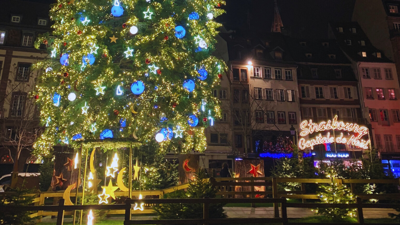 Christmas Market Walking Tour with Licensed Guide